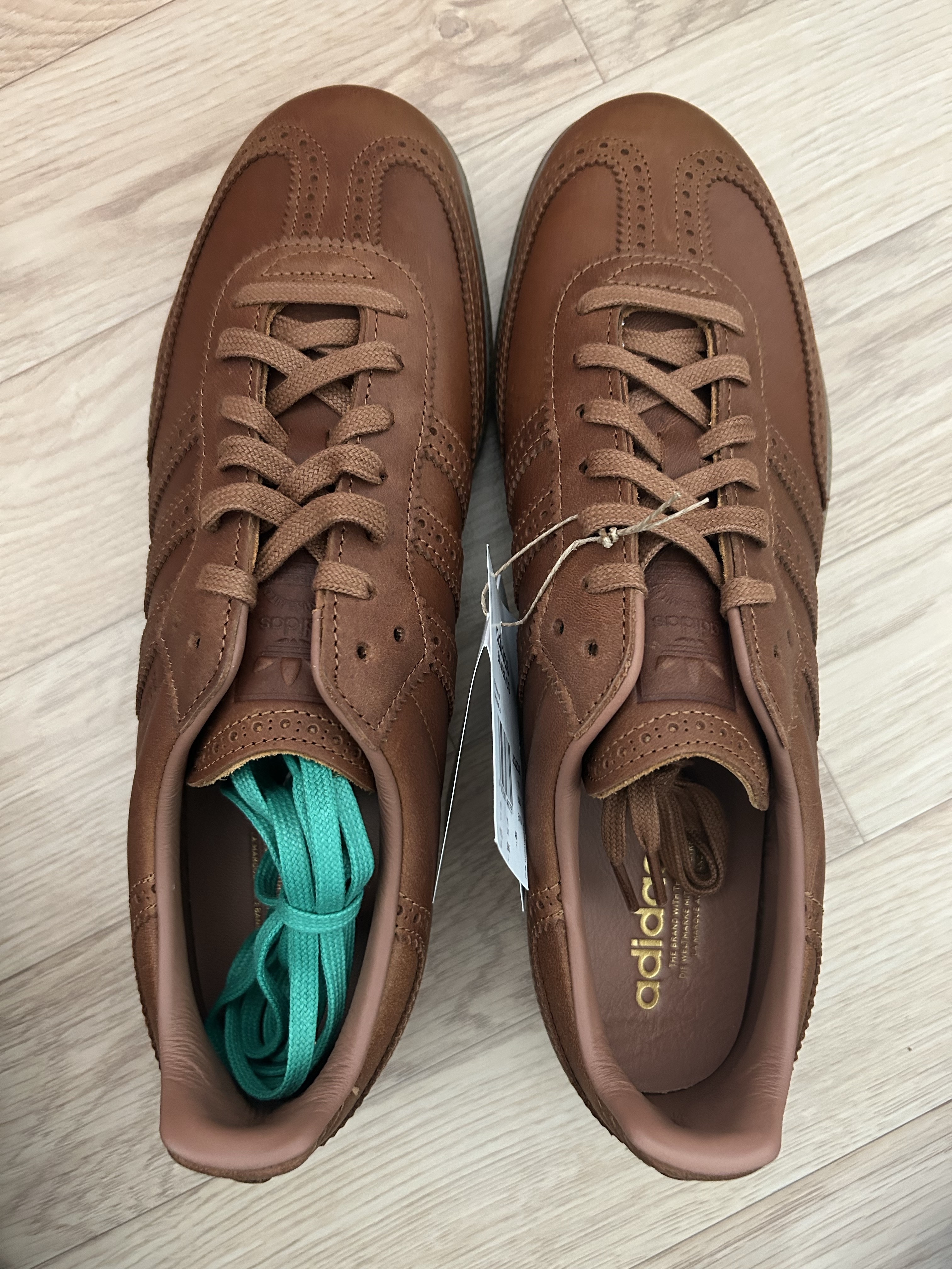 Adidas Originals Samba OG Dust Rust Gum 착용 스타일