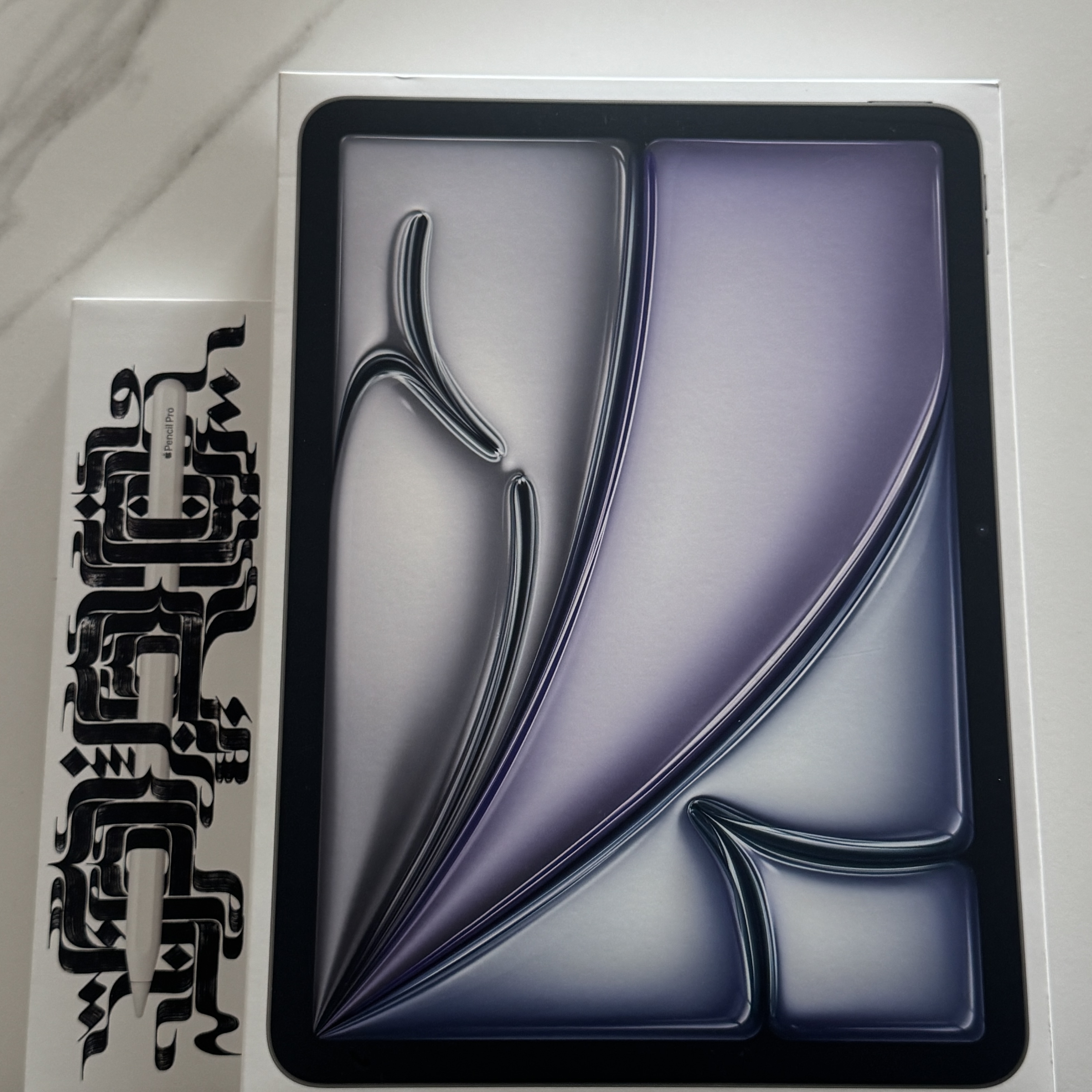 Apple iPad Air 6th Gen 11-inch Wifi 128GB Space Gray (Korean Ver.), Apple Pencil Pro (Korean Ver.) 착용 스타일 - 2