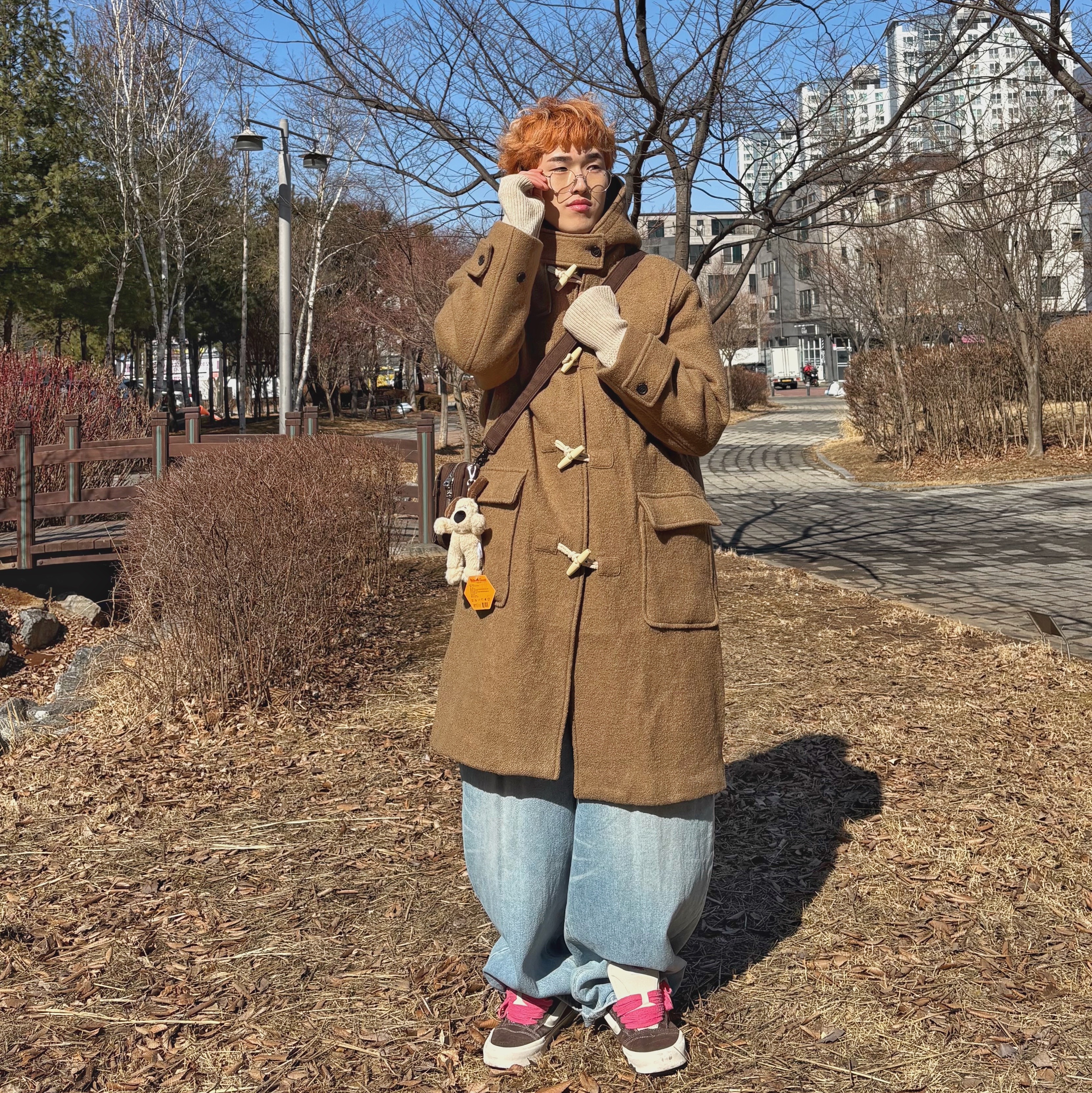 포터 스모키 투웨이 숄더백 브라운 착용 스타일 - 2