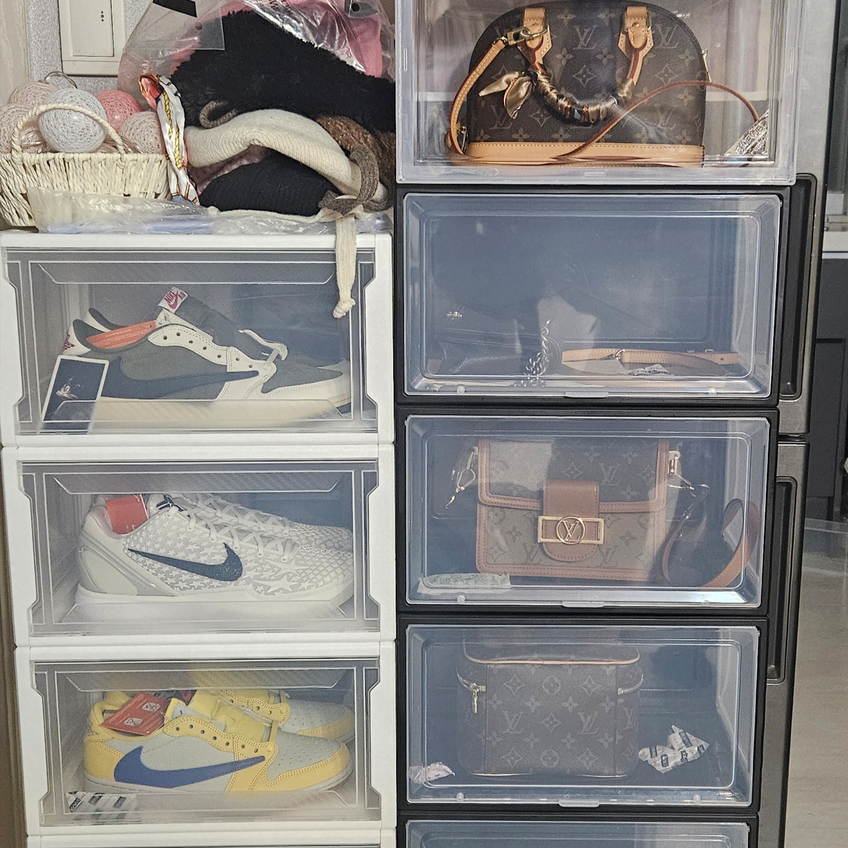 Shoevjet Wide White, Jordan 1 x Travis Scott Retro Low OG SP Reverse Olive 착용 스타일