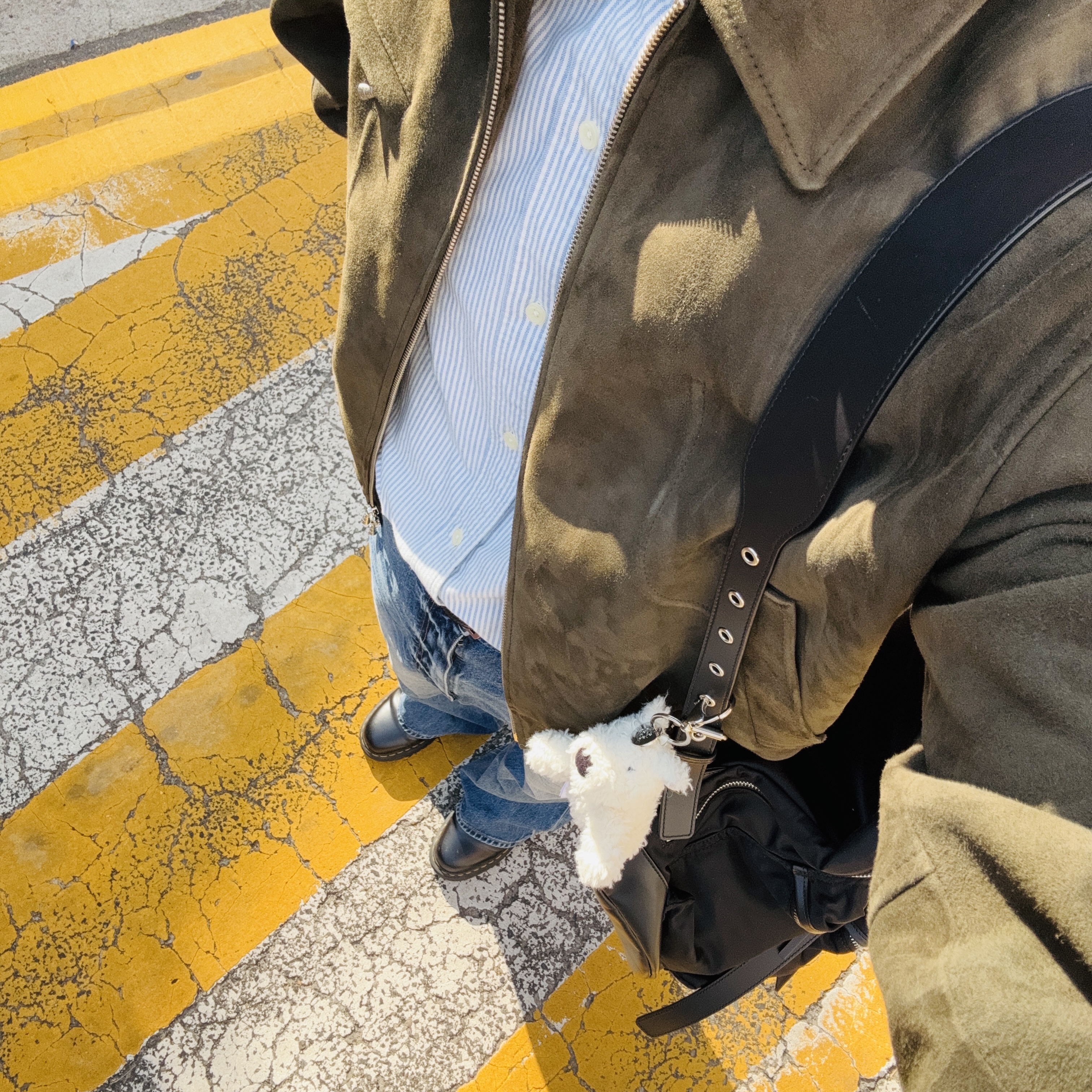 Dr. Martens 1461 Smooth Black, STU Goat Suede Jacket Brown 착용 스타일 - 2