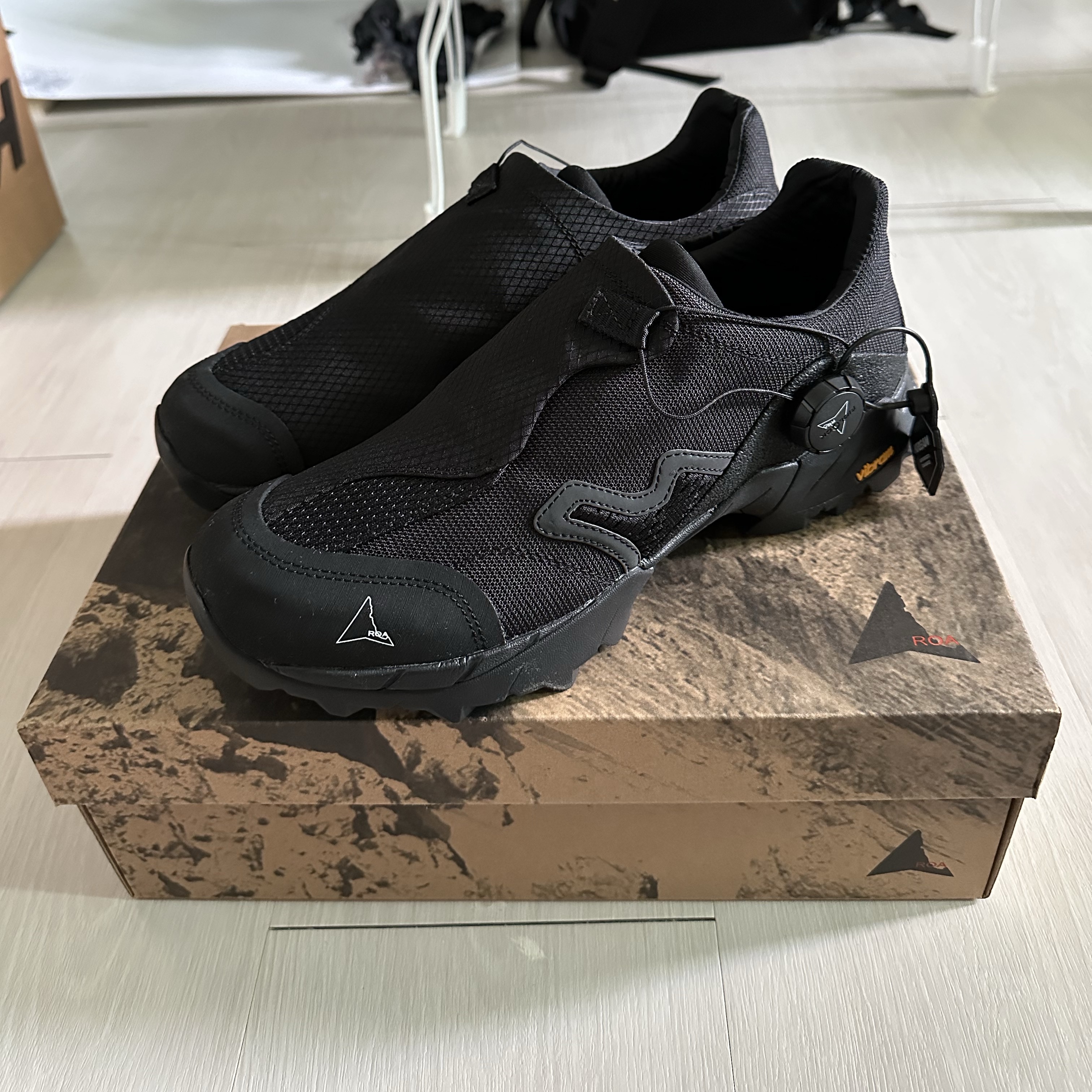 Roa Hiking Minaar Black 착용 스타일