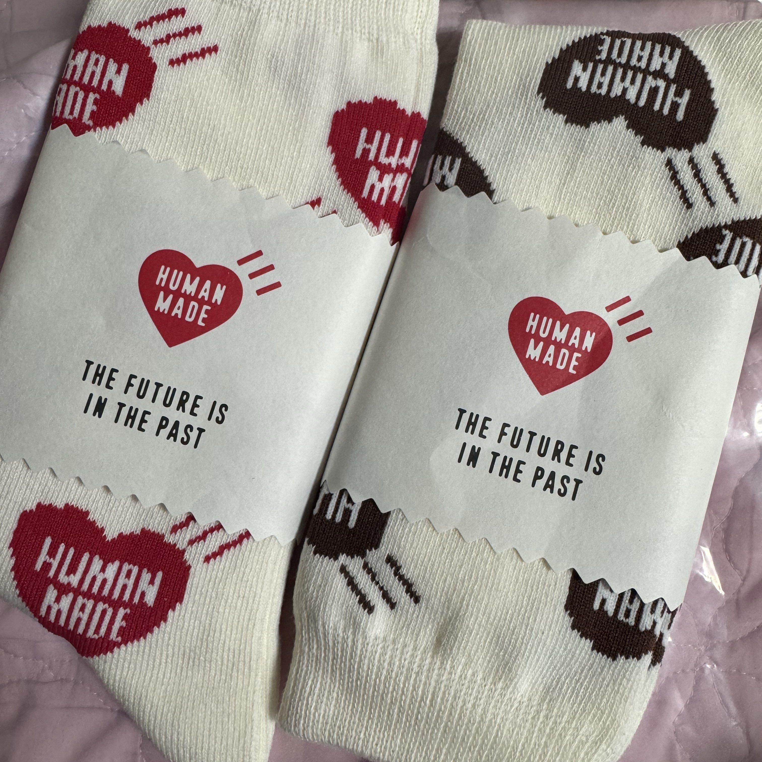 Human Made Heart Socks Brown, Human Made Heart Pattern Socks Red 착용 스타일