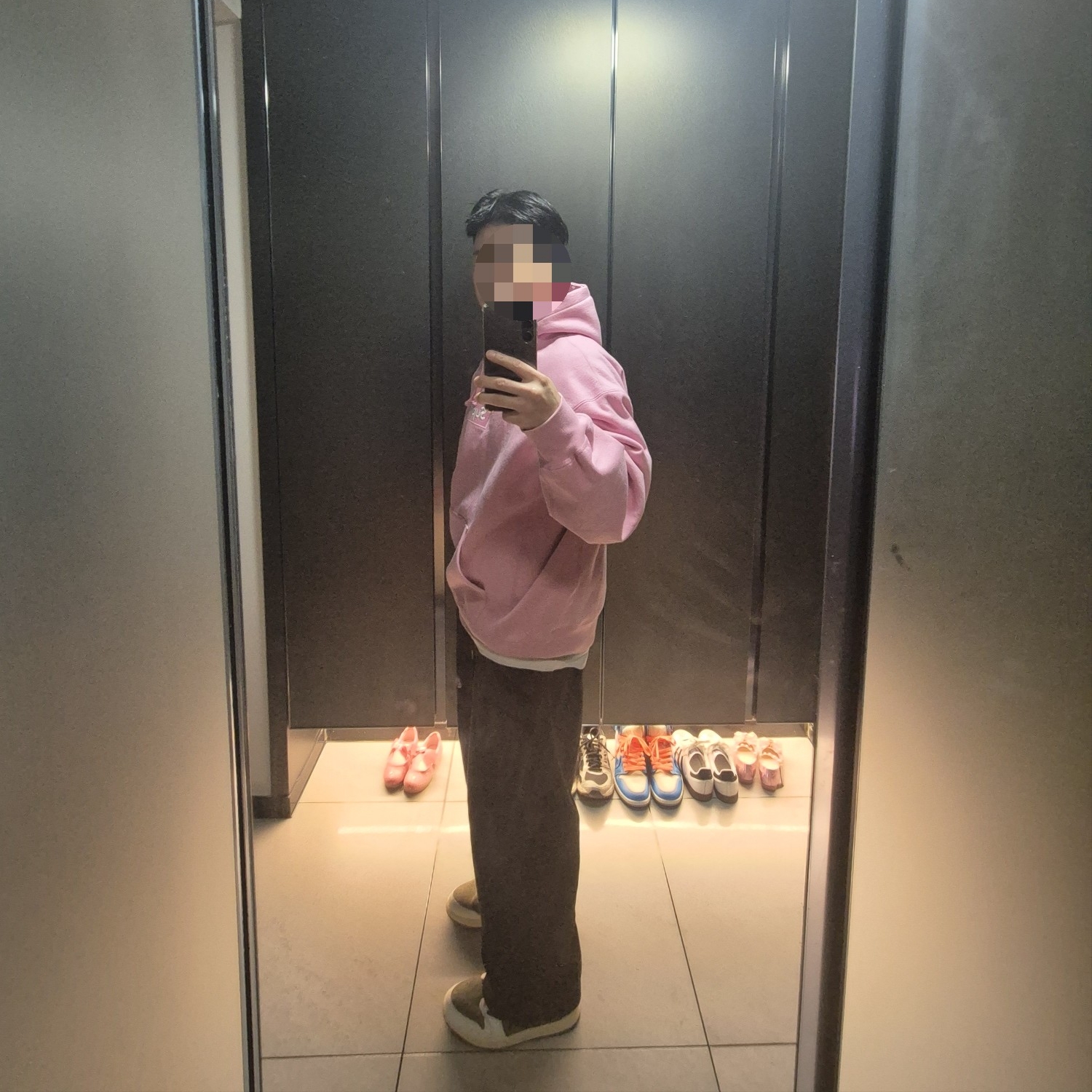 Supreme Box Logo Hooded Sweatshirt Dusty Pink - 24FW, Jordan 1 x Travis Scott Retro Low OG SP Reverse Olive 착용 스타일 - 4