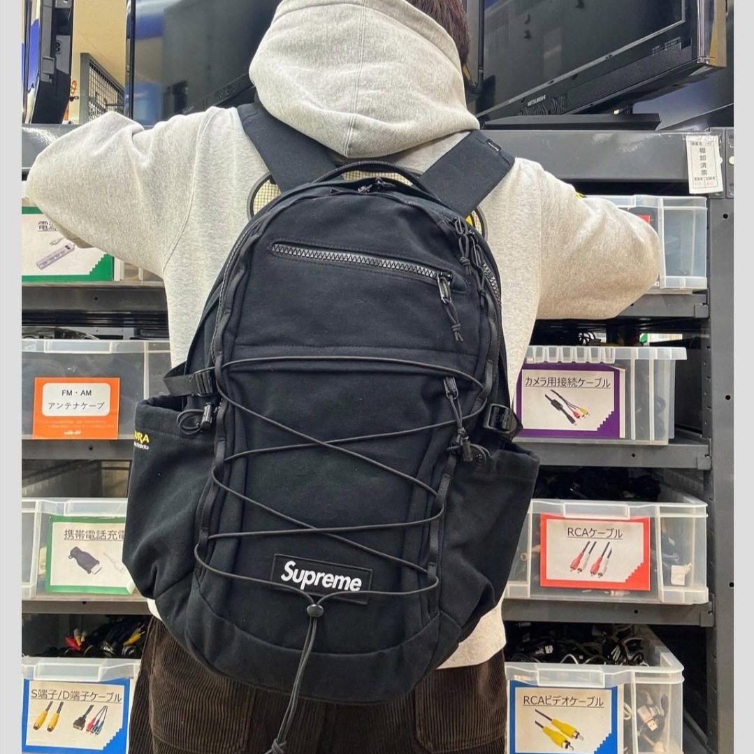 Supreme Backpack Black - 25SS 착용 스타일 - 2