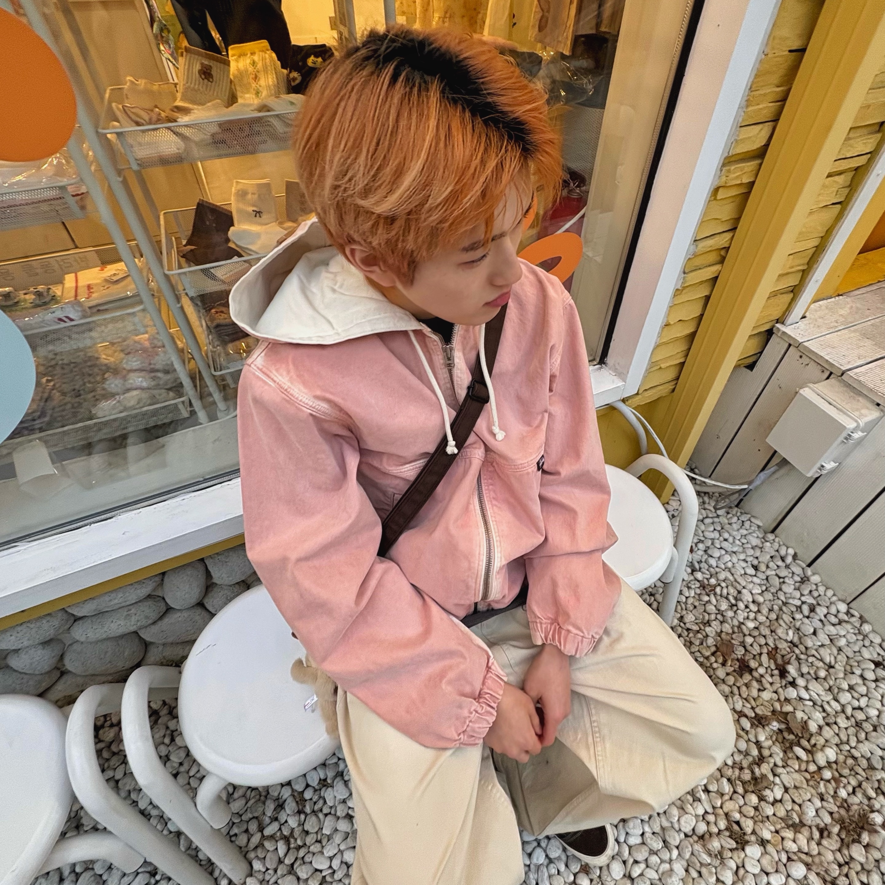 Stussy Spray Dye Hooded Work Jacket Faded Pink, Porter Smoky 2Way Shoulder Bag Brown 착용 스타일 - 6