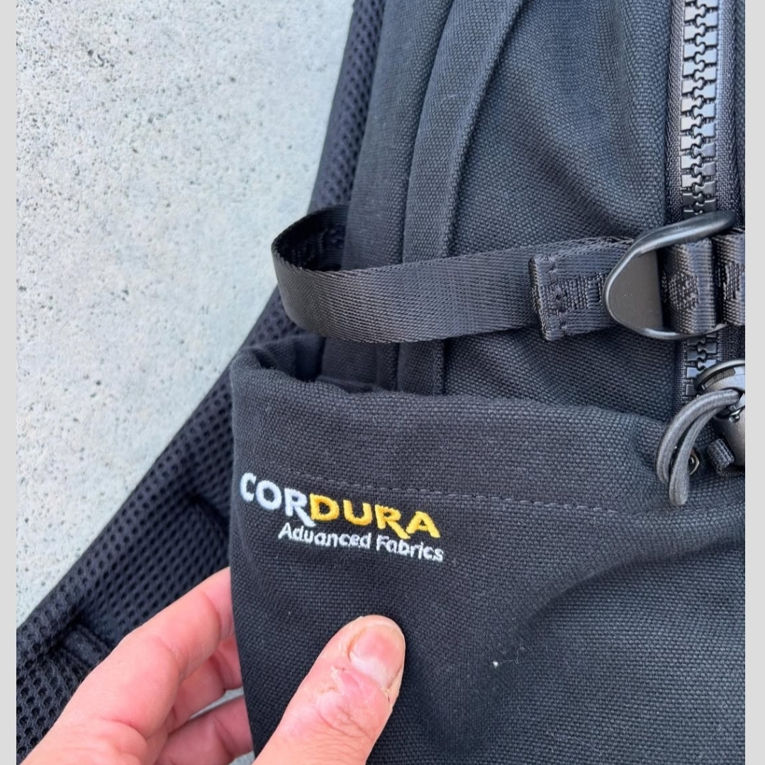 Supreme Backpack Black - 25SS 착용 스타일 - 4