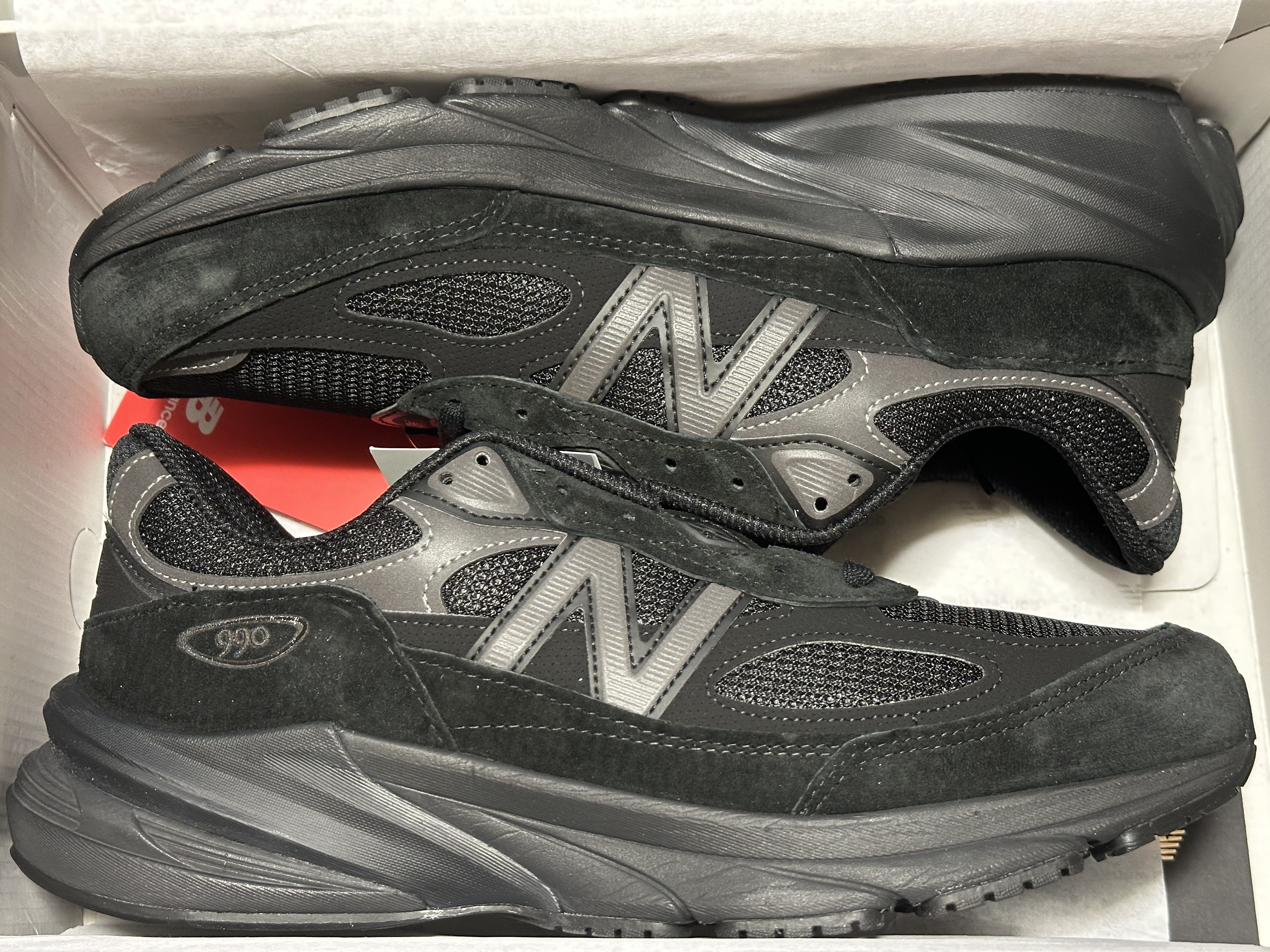 New Balance 990v6 Made in USA Triple Black - D Standard 착용 스타일