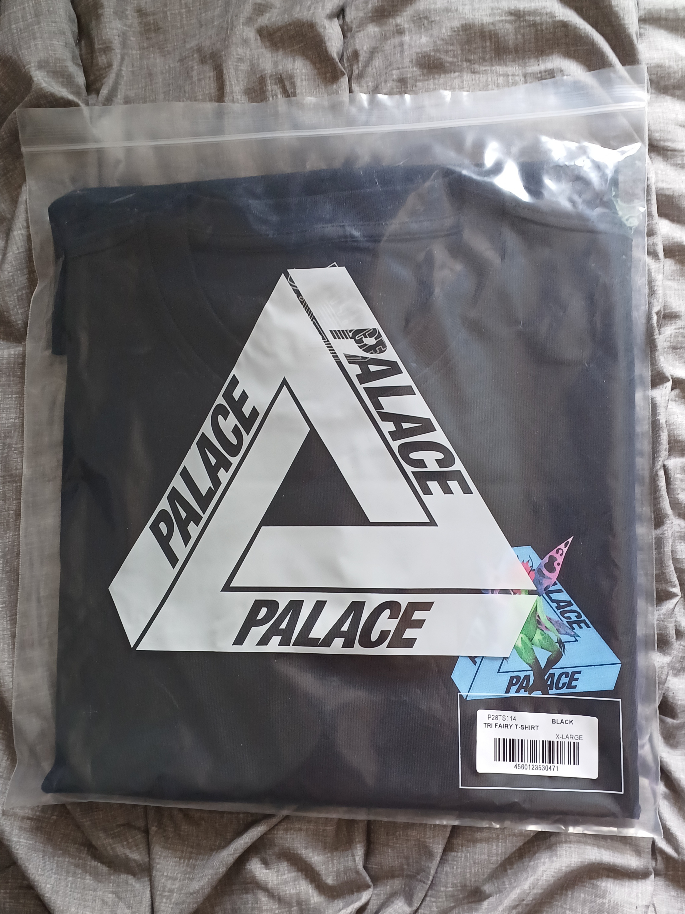 Palace Tri Fairy T-Shirt Black - 25SS 착용 스타일 - 3