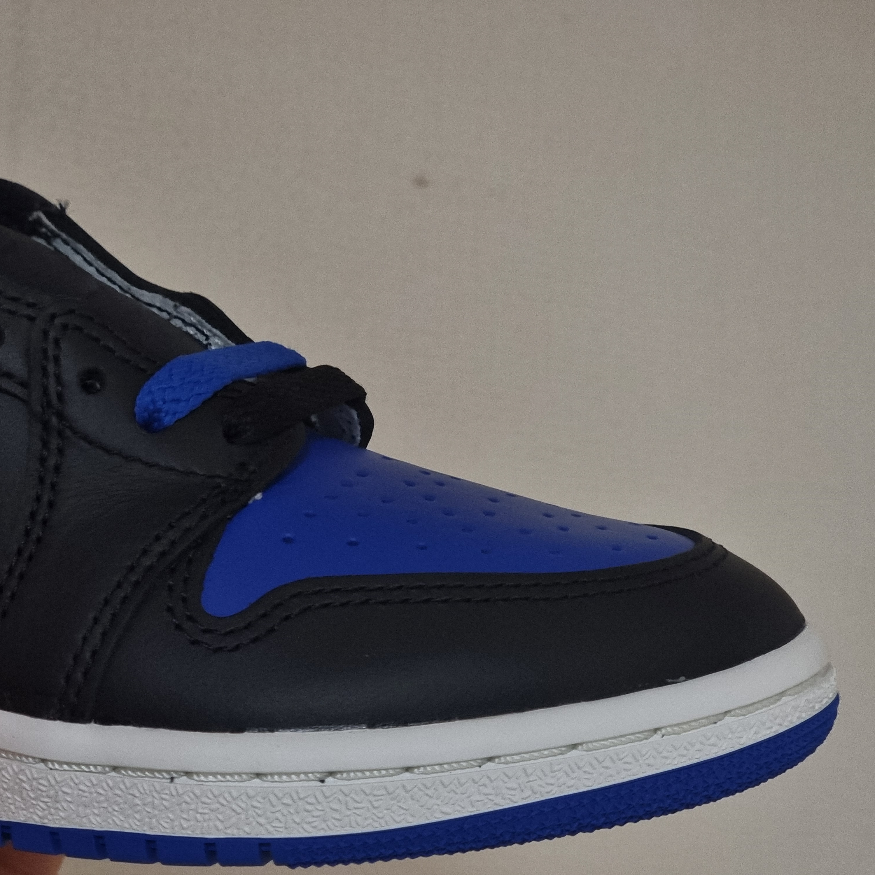 Jordan 1 Low 85 Royal 착용 스타일 - 1