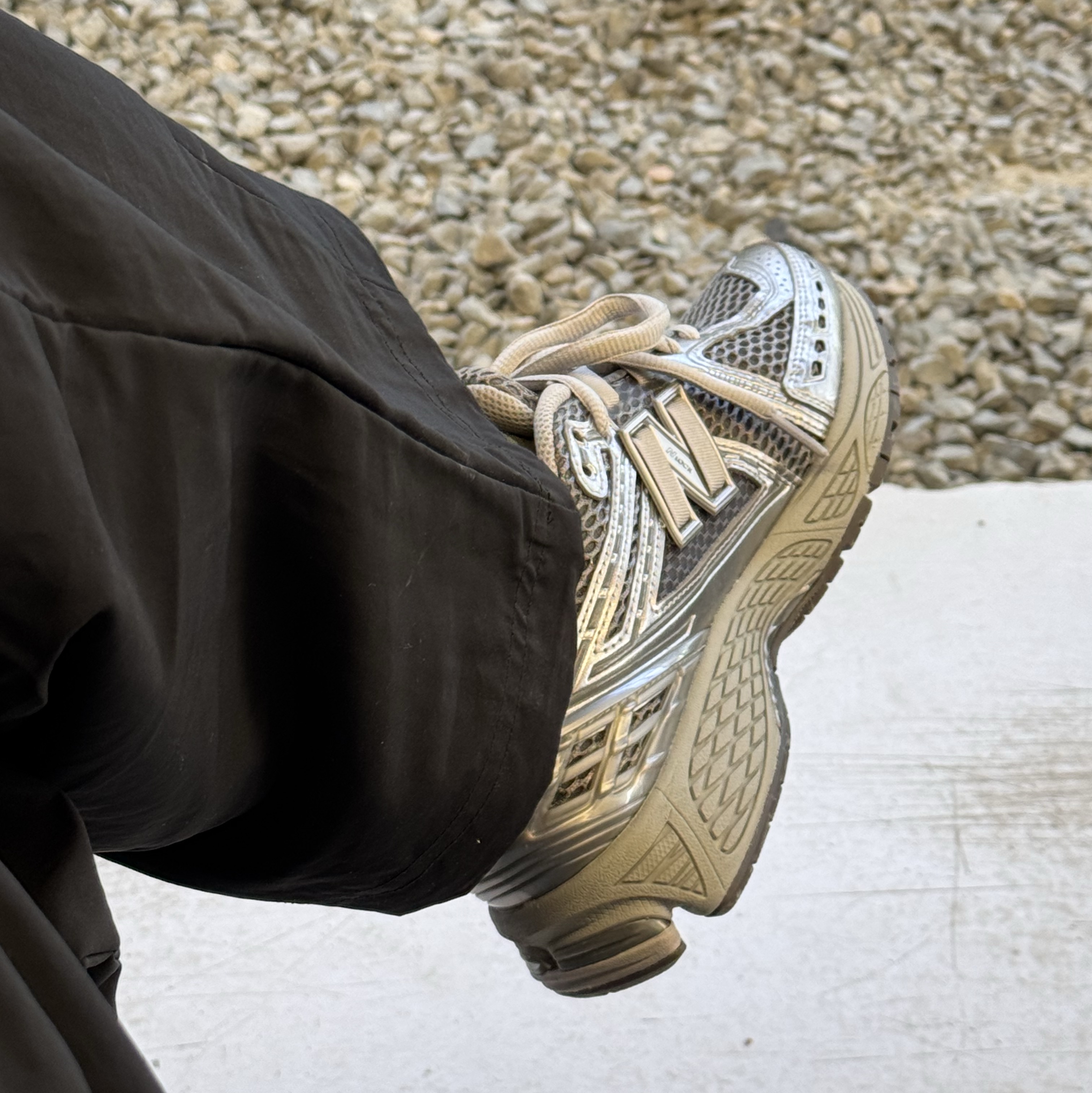New Balance 1906R Harbor Grey Silver Metalic 착용 스타일