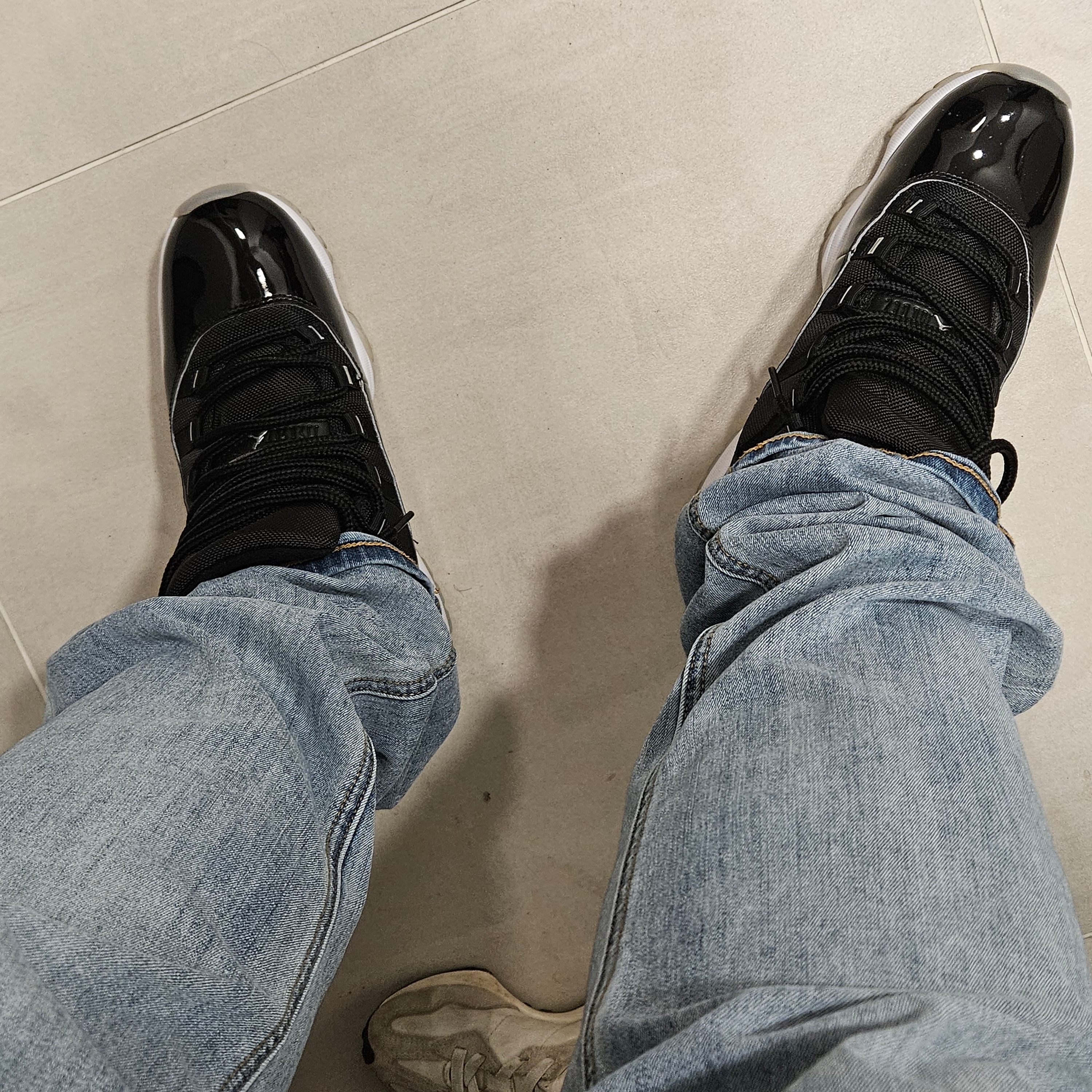Jordan 11 Retro Jubilee 착용 스타일
