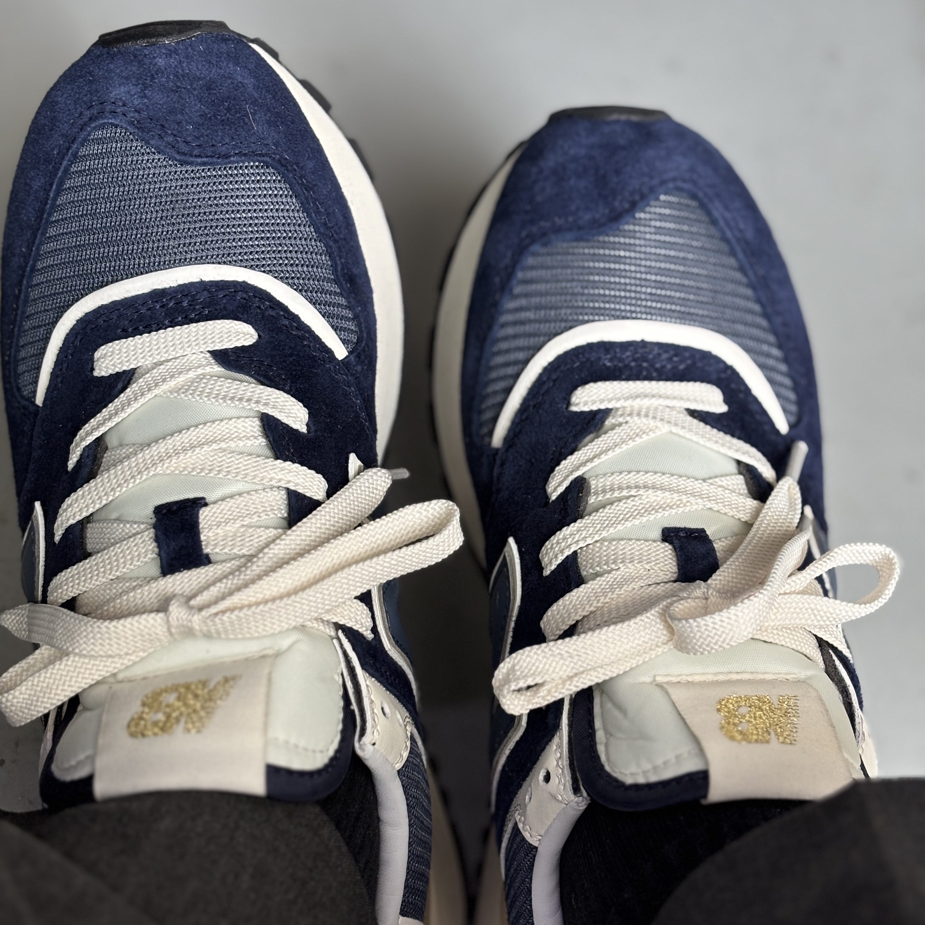 New Balance 574 Legacy Navy 착용 스타일