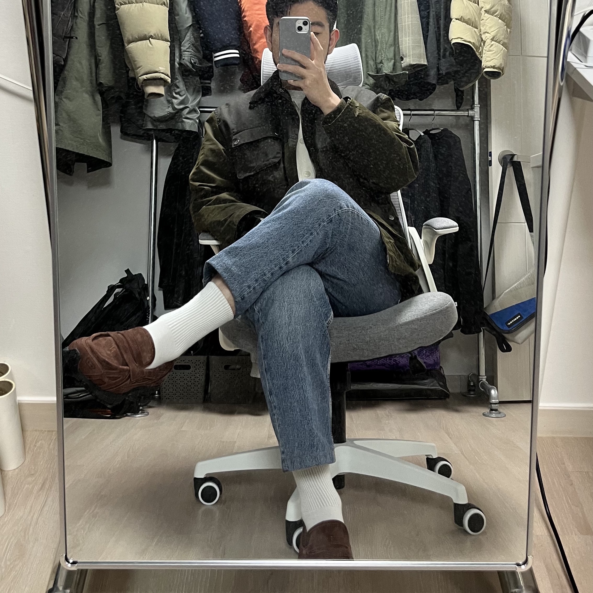 New Balance 1906L Rich Oak 착용 스타일 - 1