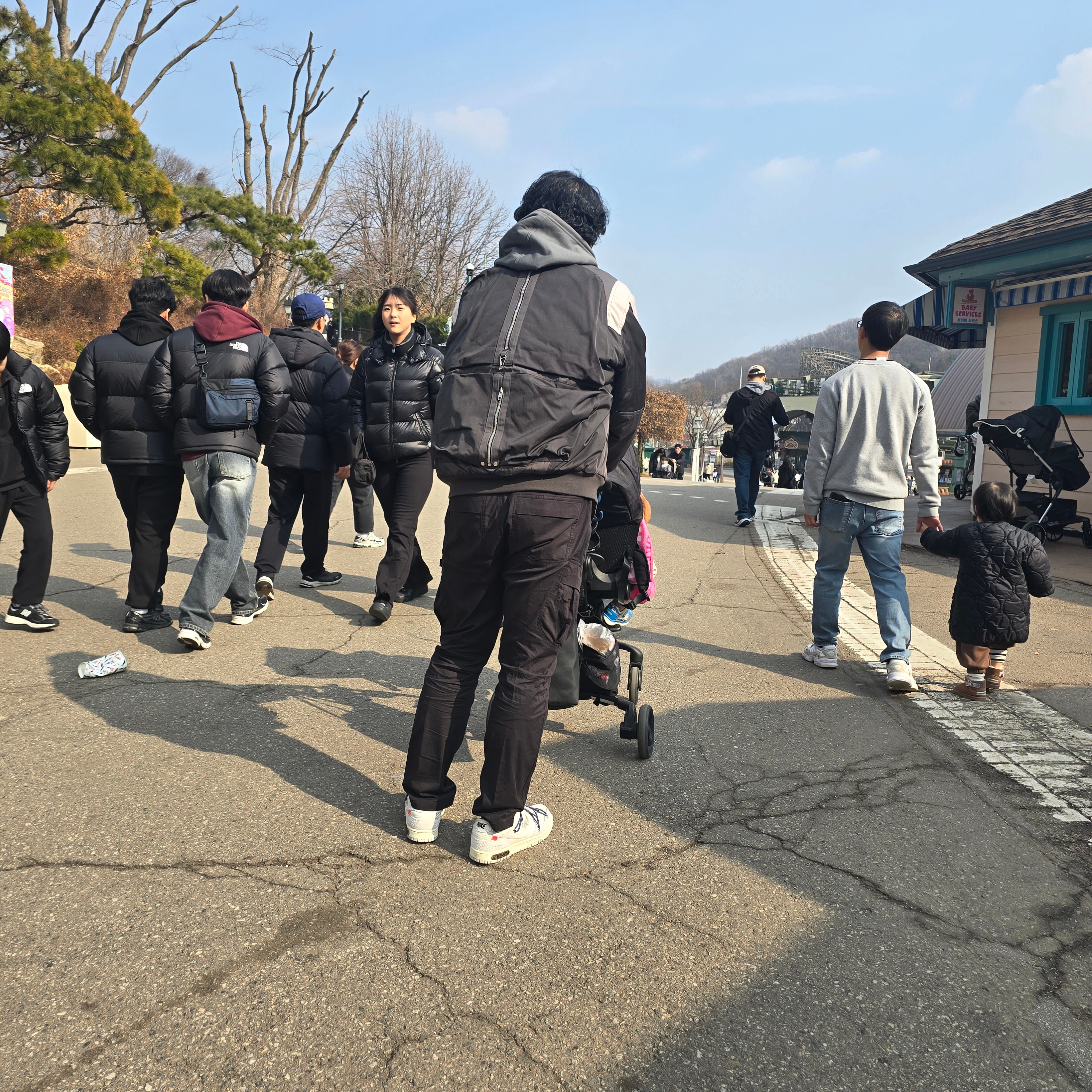 Undermycar Wani Kame Multi Block Pocket Turtle Bomber Driftwood - 22FW, Nike NSW Hoodie BRS Iron Grey 착용 스타일 - 2