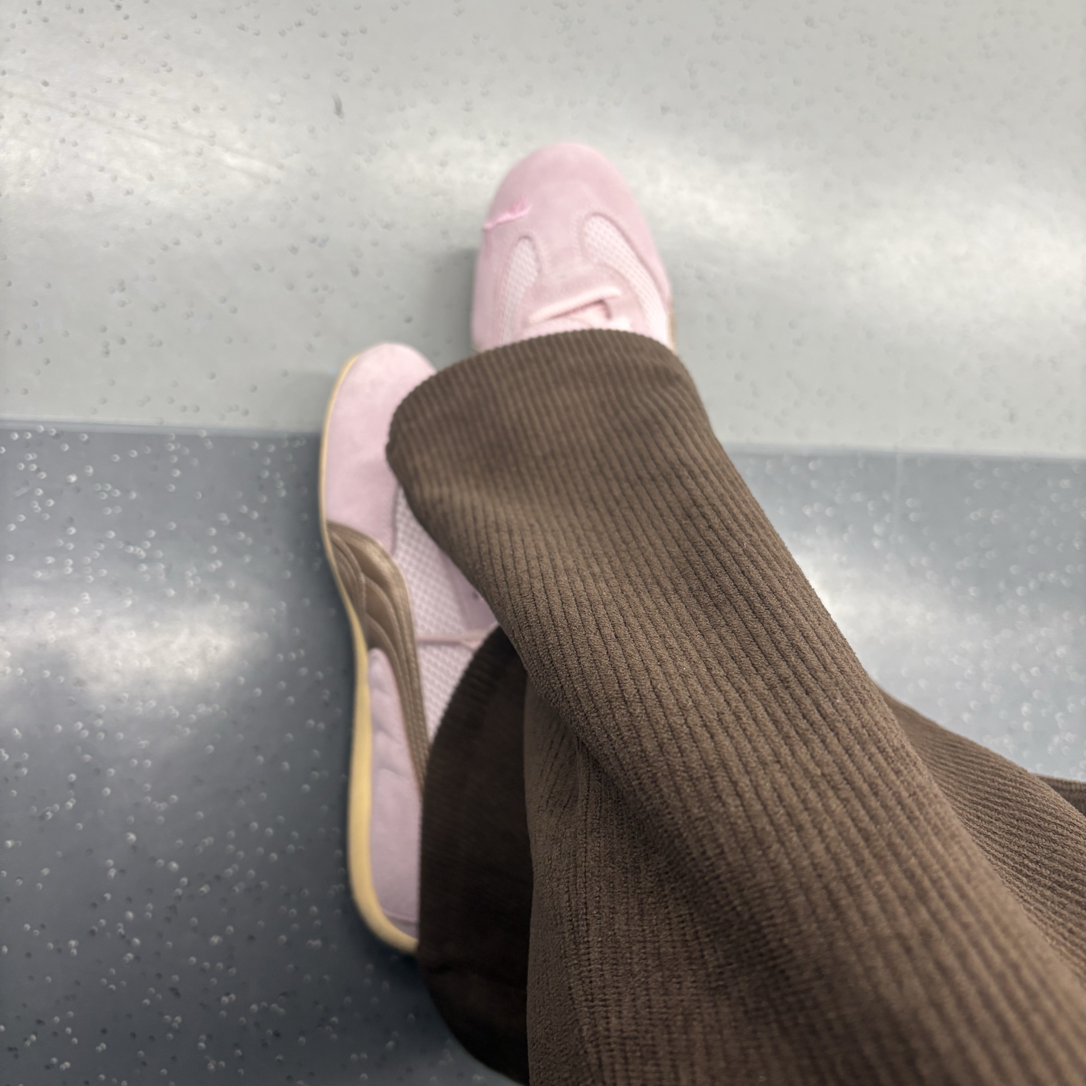 Puma x Open Yy Speedcat Whisp of Pink Chamomile 착용 스타일 - 1