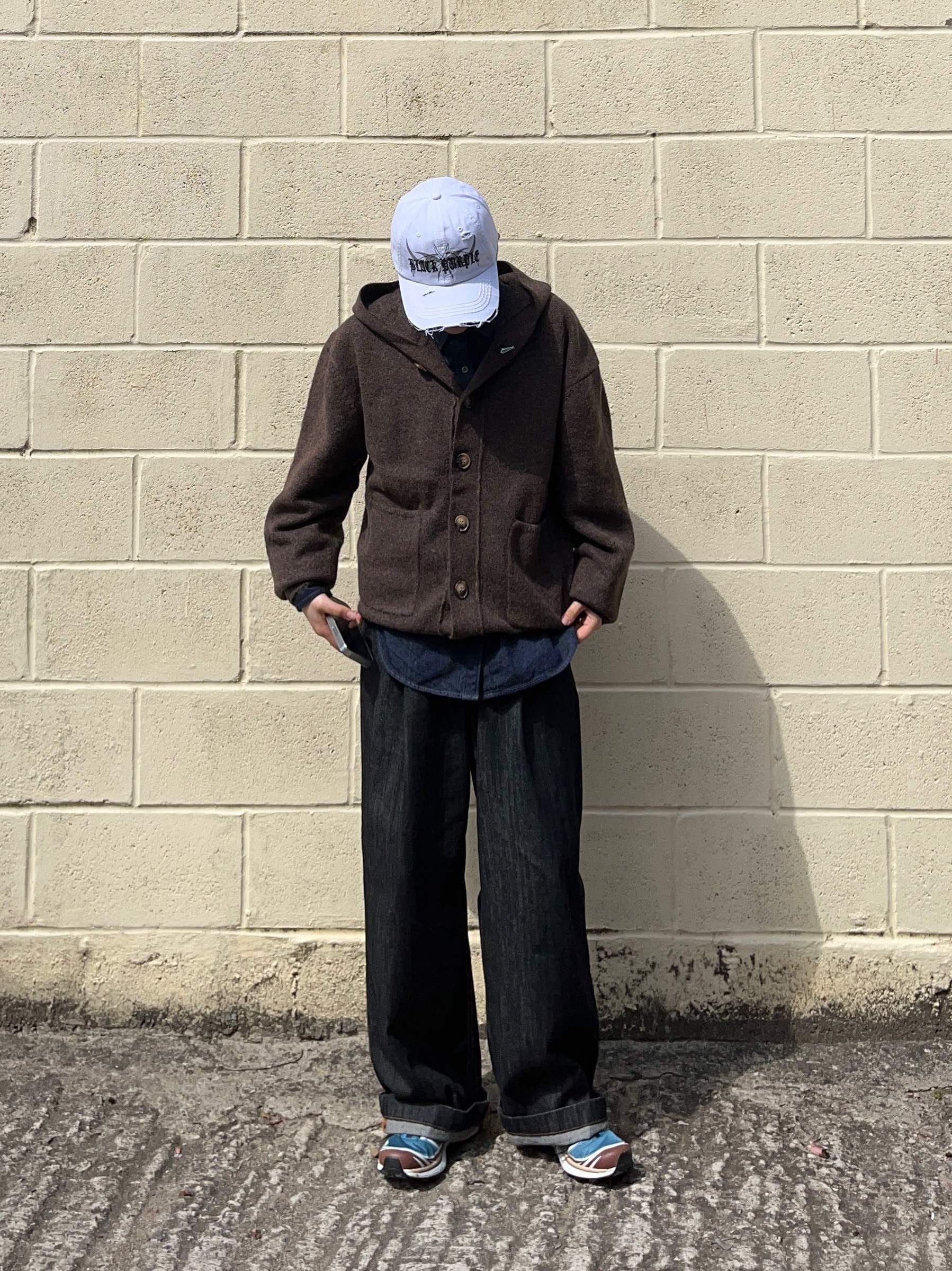 (W) Uniqlo x JW Anderson Denim Oversized Shirt Navy - KR, Salomon XT-6 Dark Blue Almond Milk 착용 스타일 - 4