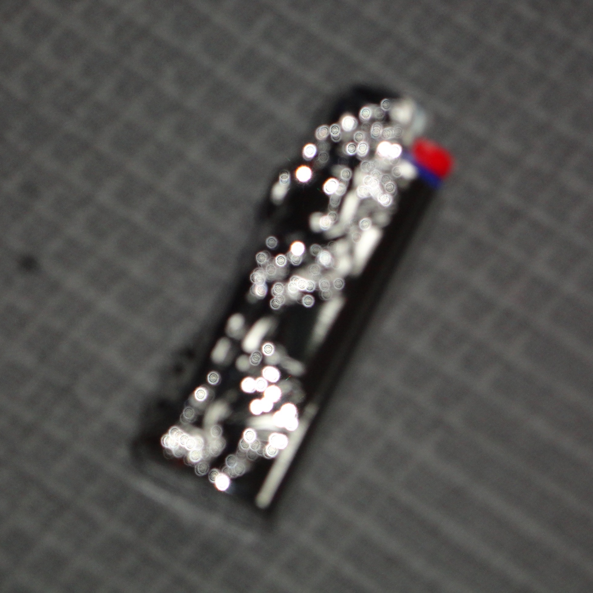 Stussy Metal Venus Lighter Case Silver 착용 스타일 - 2