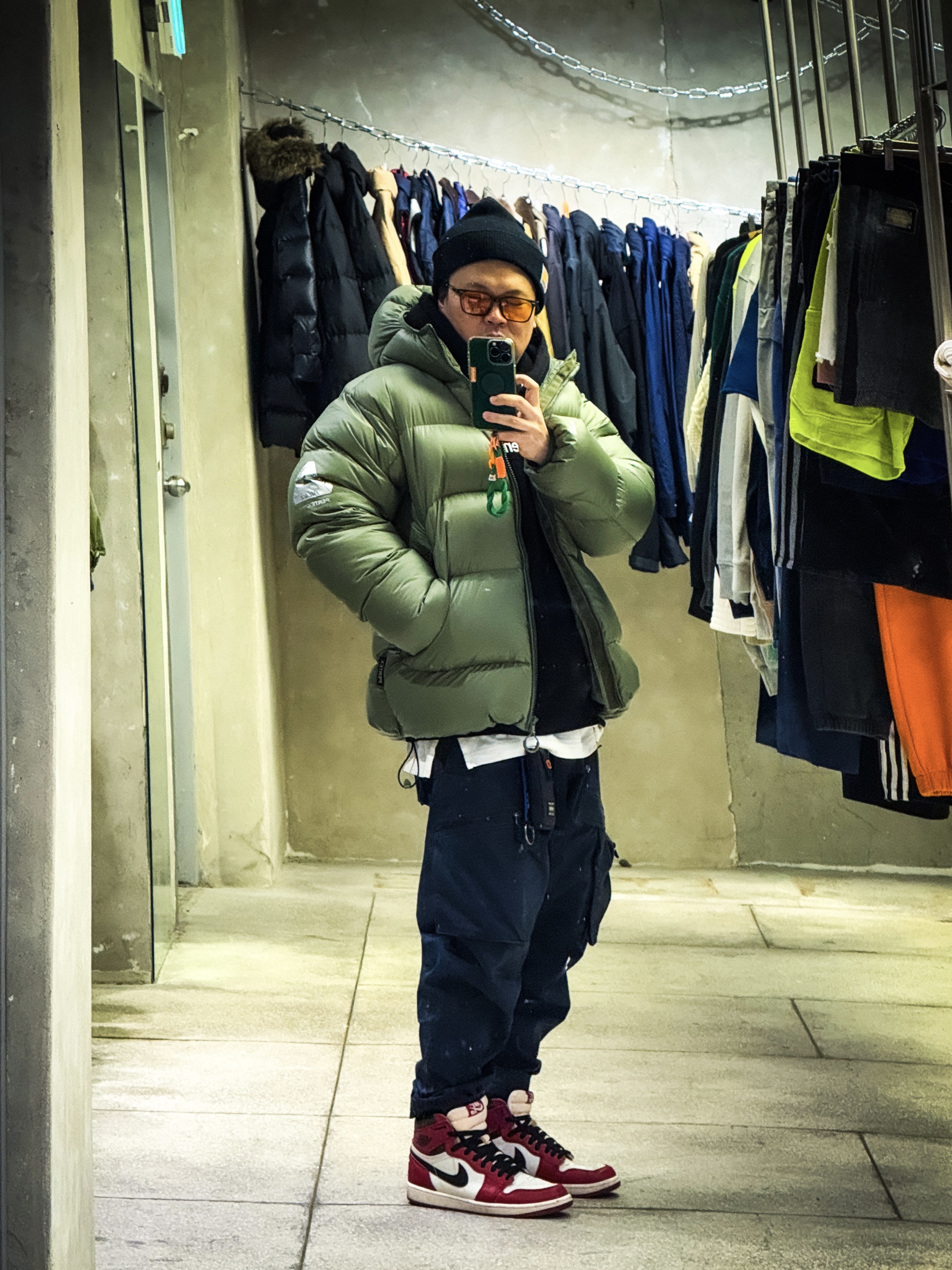 Palace Pertex Opaque Balaclava Puffa Green - 24FW, Jordan 1 Retro High OG Chicago 2022 착용 스타일