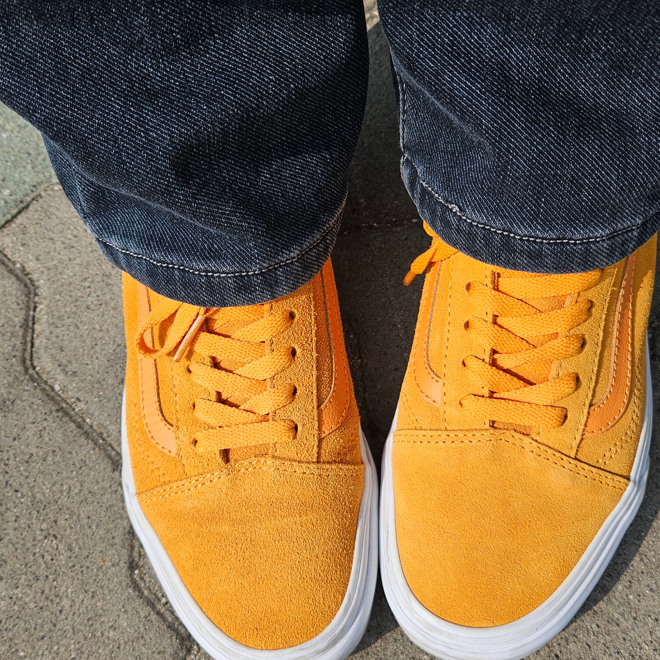 Vans Old Skool Vintage Sudan Brown 착용 스타일 - 4