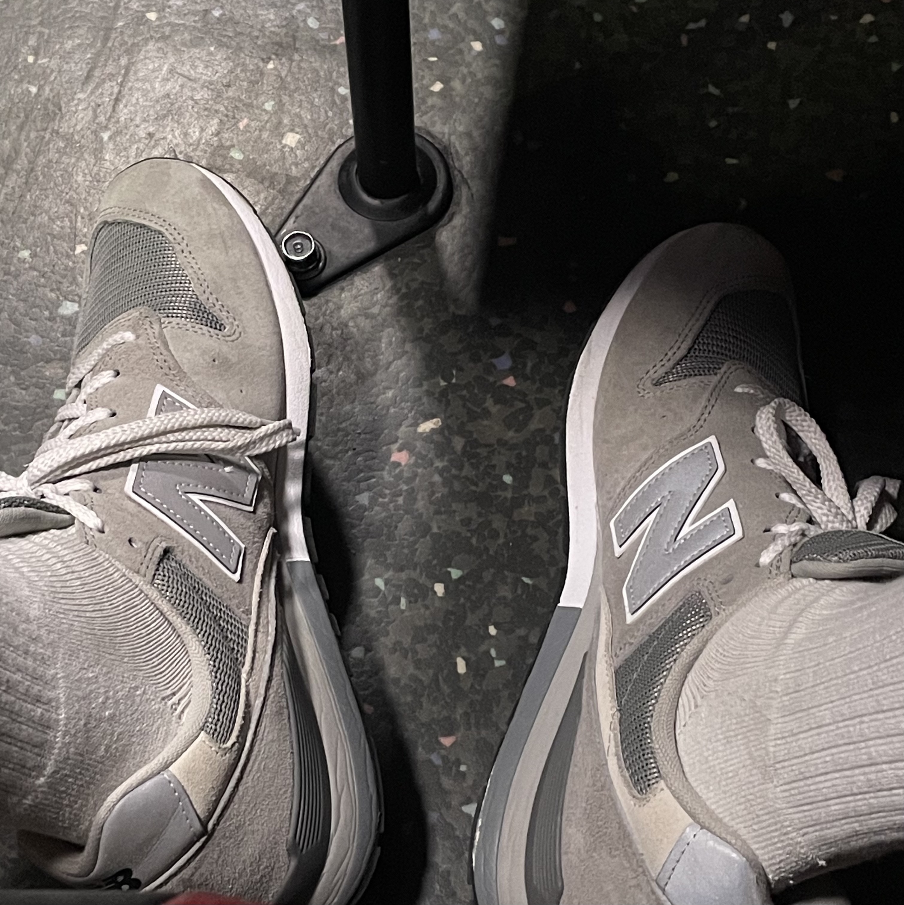 New Balance 996 Grey 착용 스타일