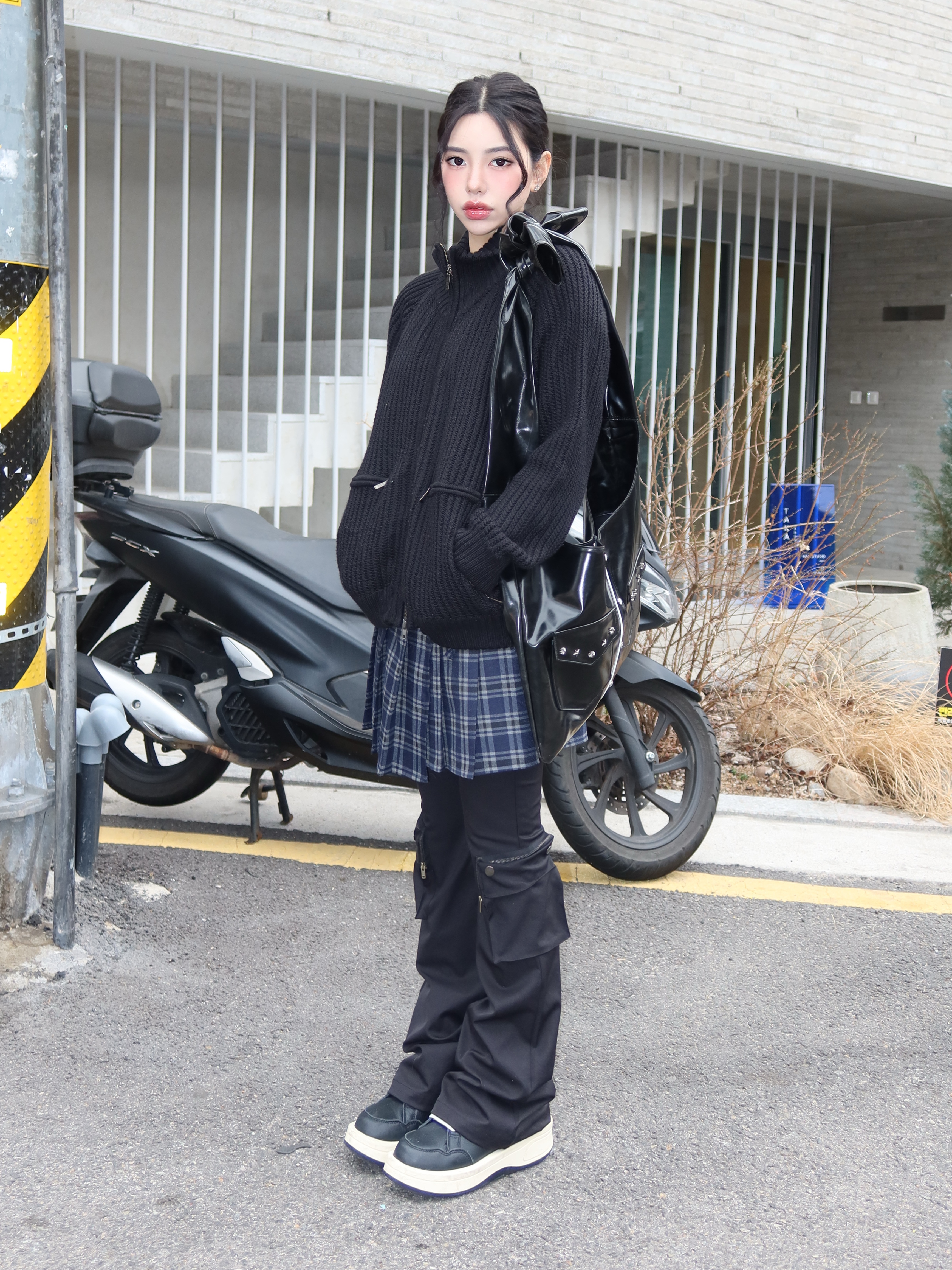 Converse x Drkshdw Turbowpn Black Cream 착용 스타일 - 2