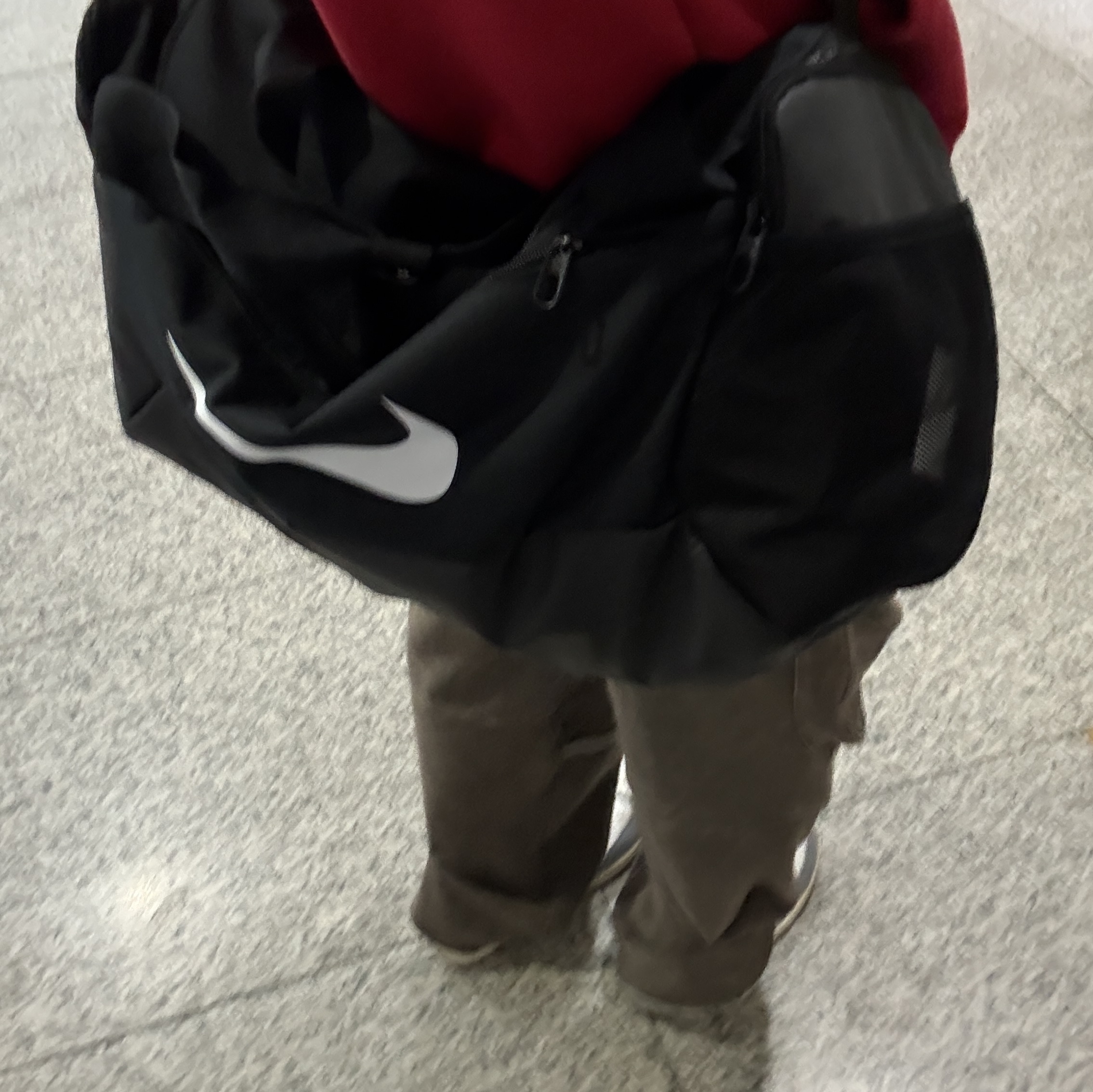 Nike Brasilia 9.5 Training Duffle Bag Small 41L Black 착용 스타일