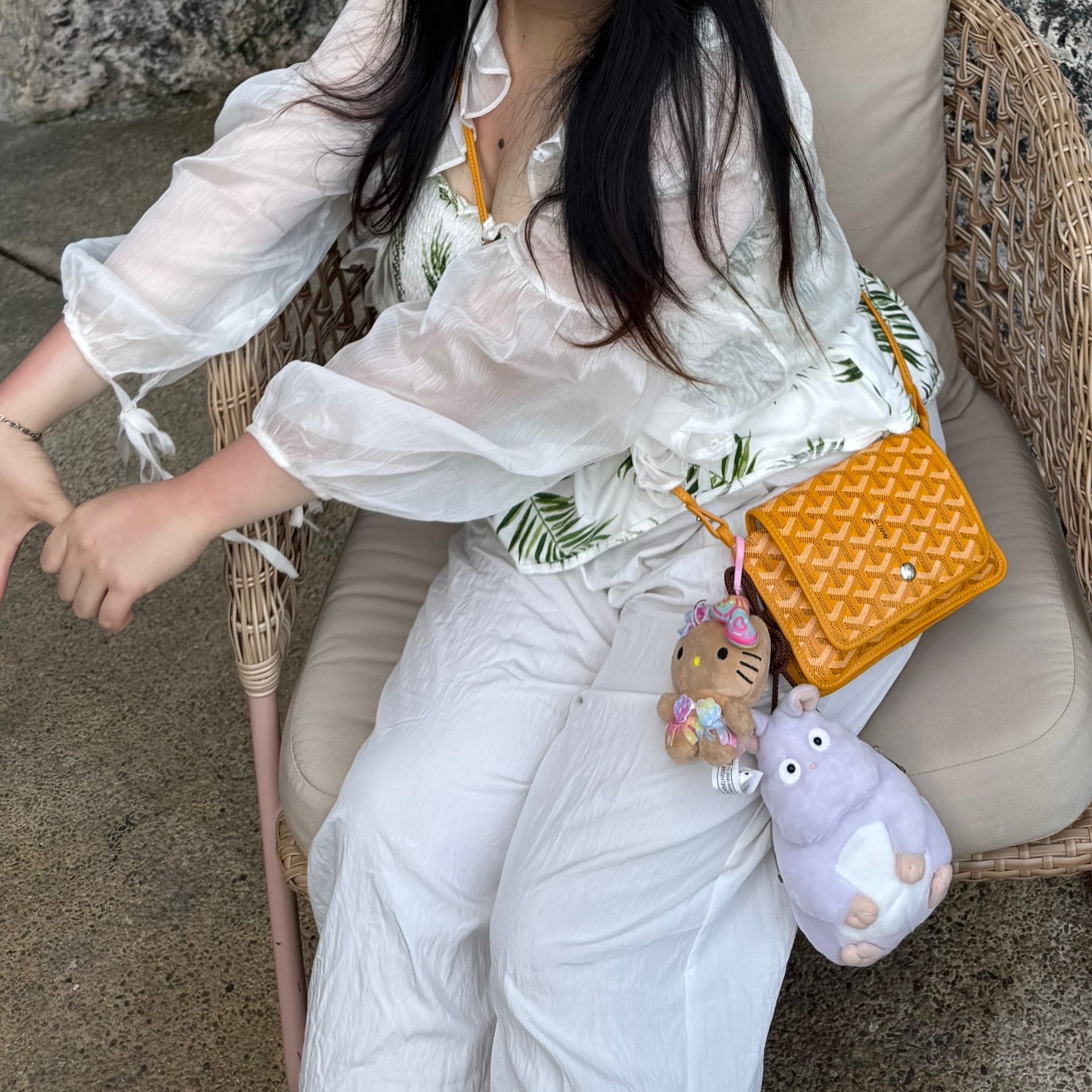 Goyard Plumet Pocket Wallet Yellow, Gucci Heart Bracelet With Interlocking G Silver 착용 스타일