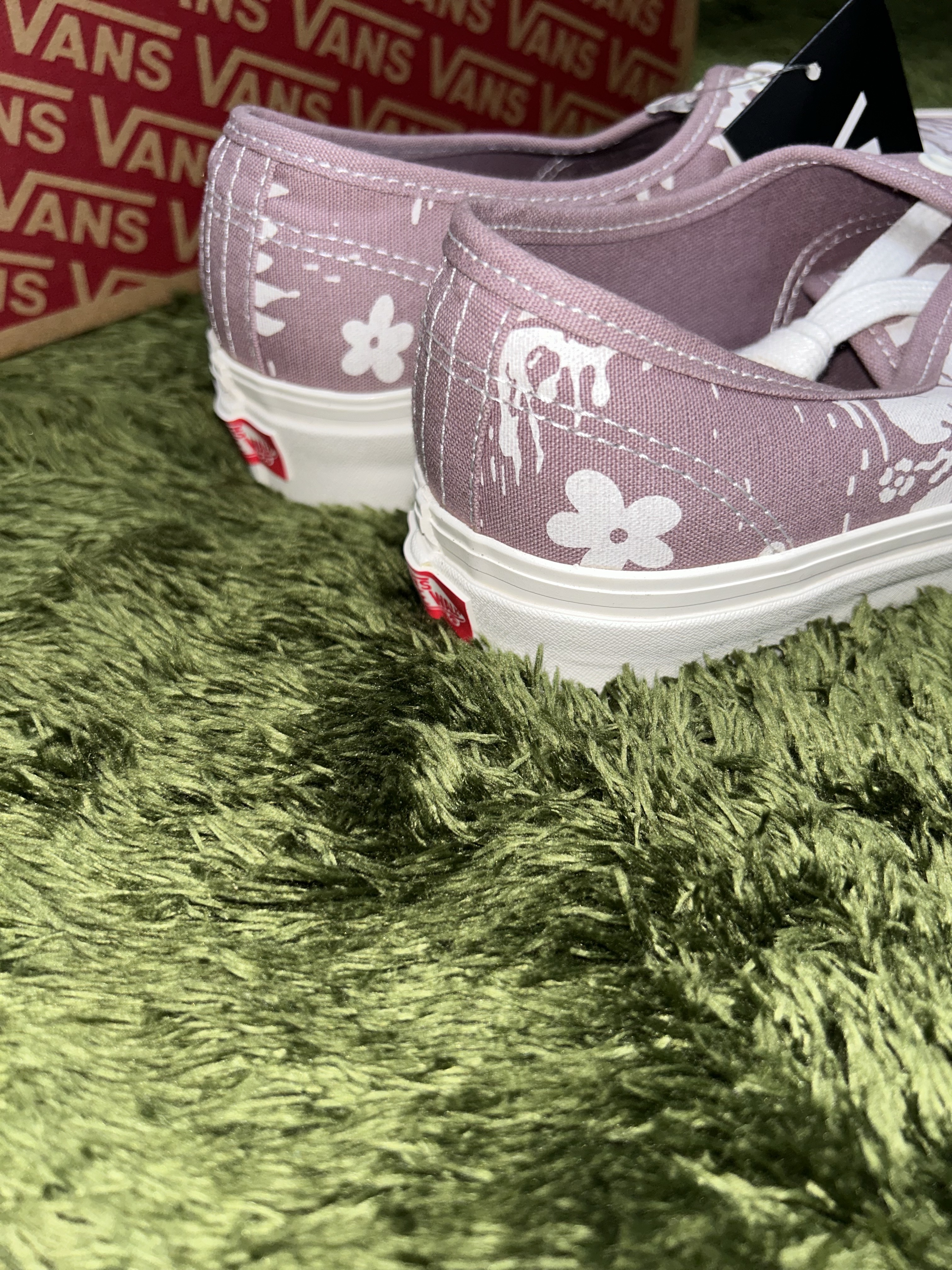 Vans Authentic 44 DX Anaheim Factory Purple White 착용 스타일 - 5
