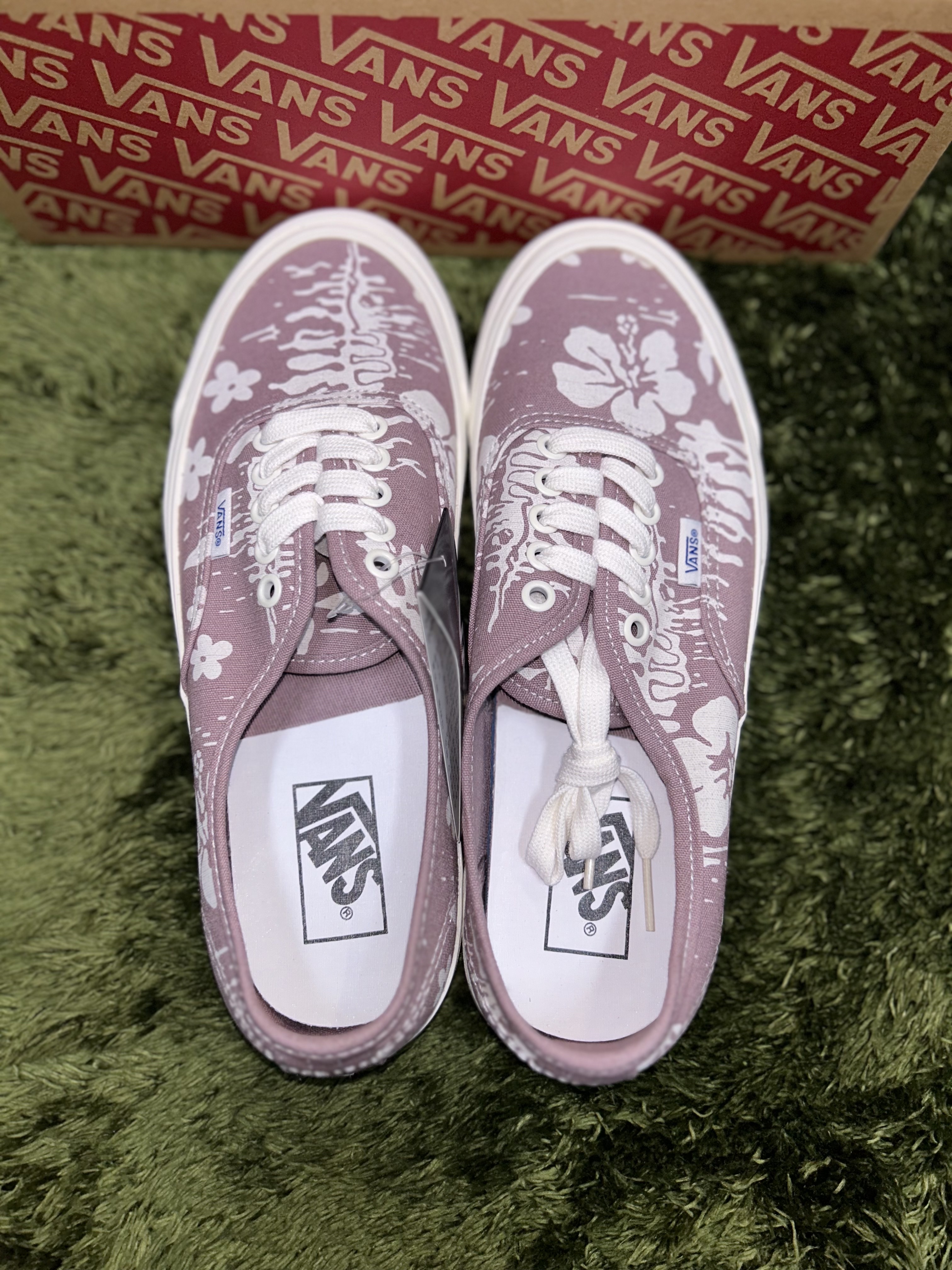 Vans Authentic 44 DX Anaheim Factory Purple White 착용 스타일 - 3