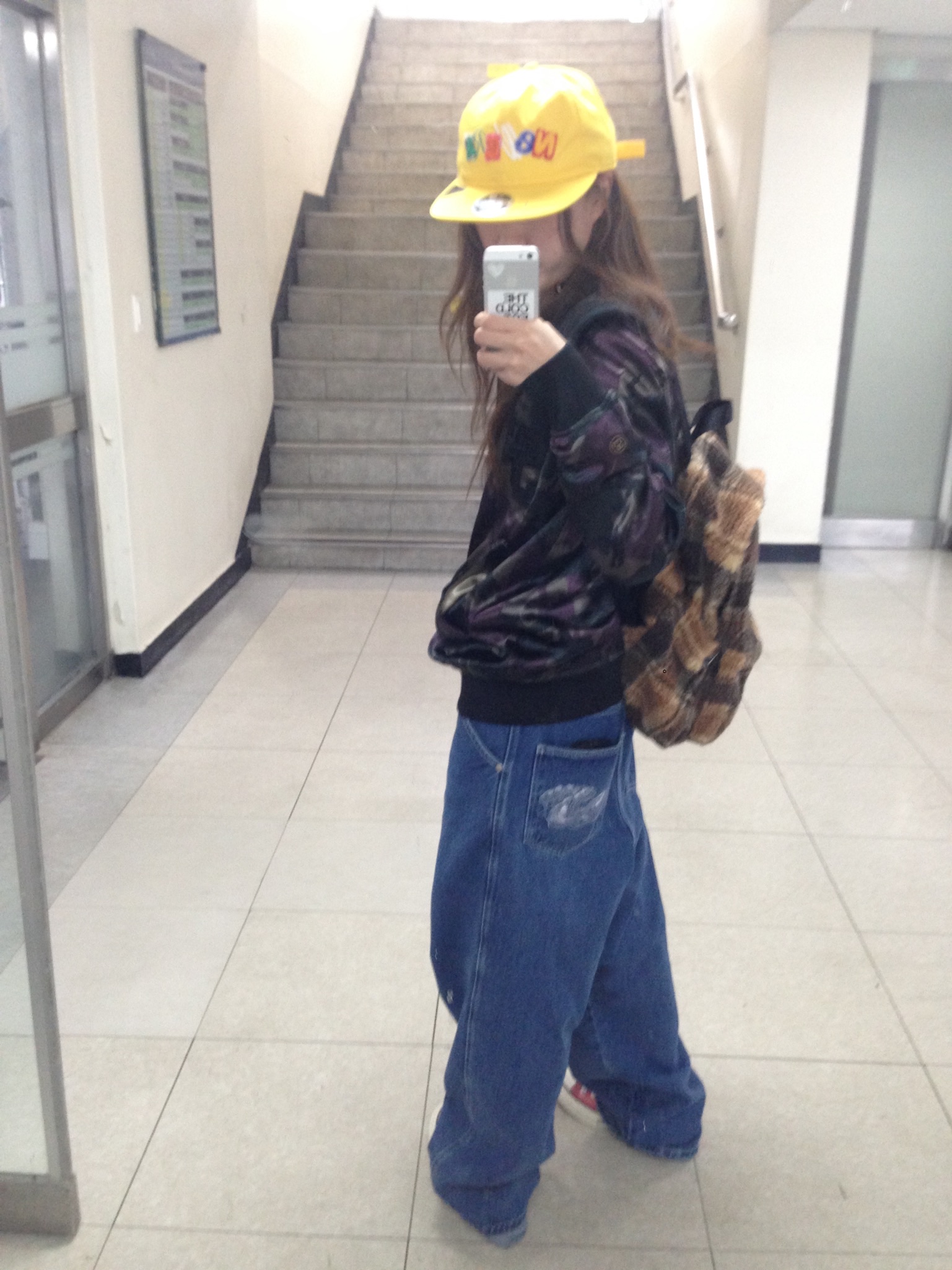 Converse Chuck 70 High Magic Flamingo, BAPE Baby Milo Check Sherpa Medium Backpack Beige Brown 착용 스타일 - 3