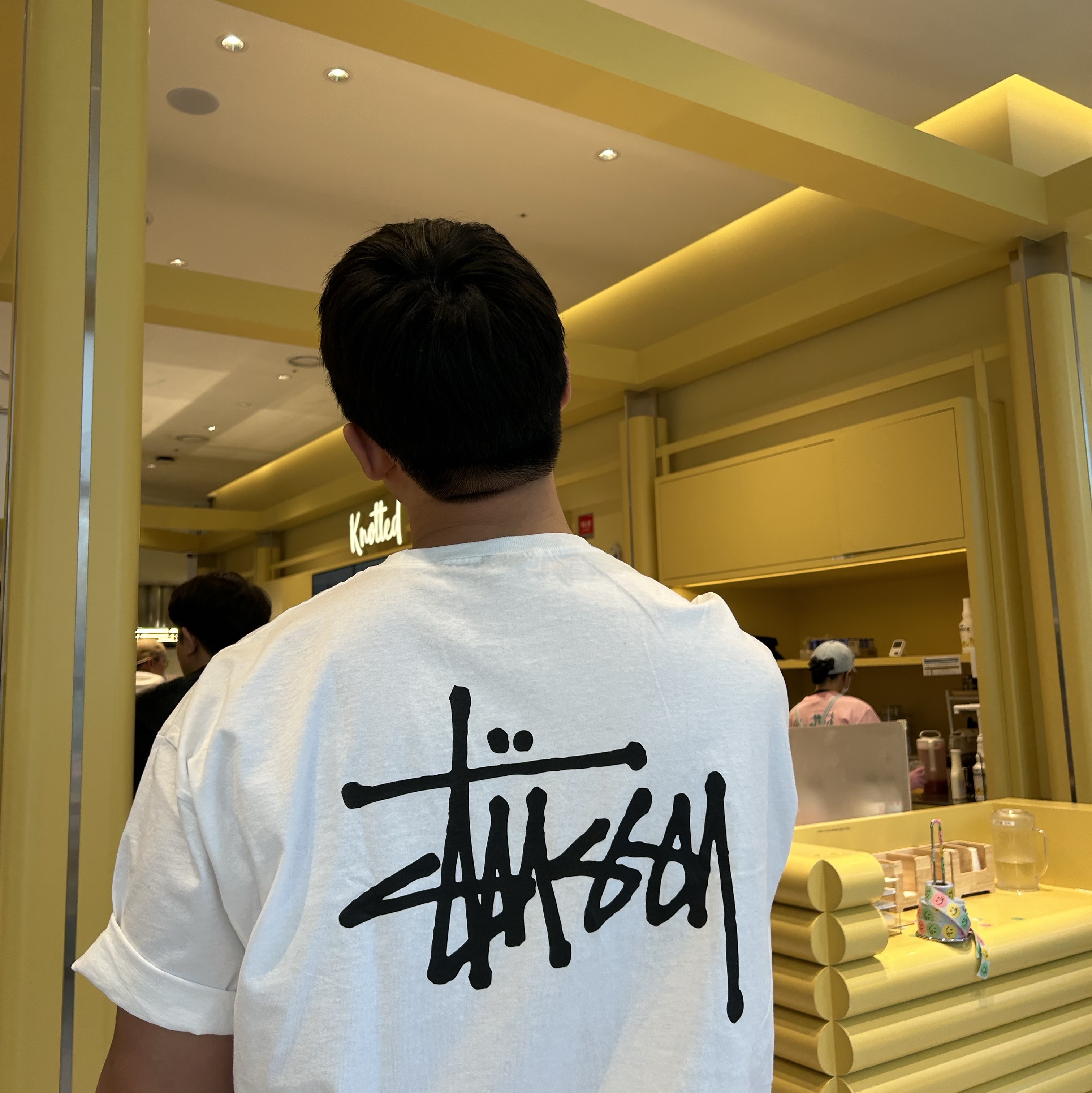 Stussy Basic Stussy T-Shirt White 2024, 2025 착용 스타일