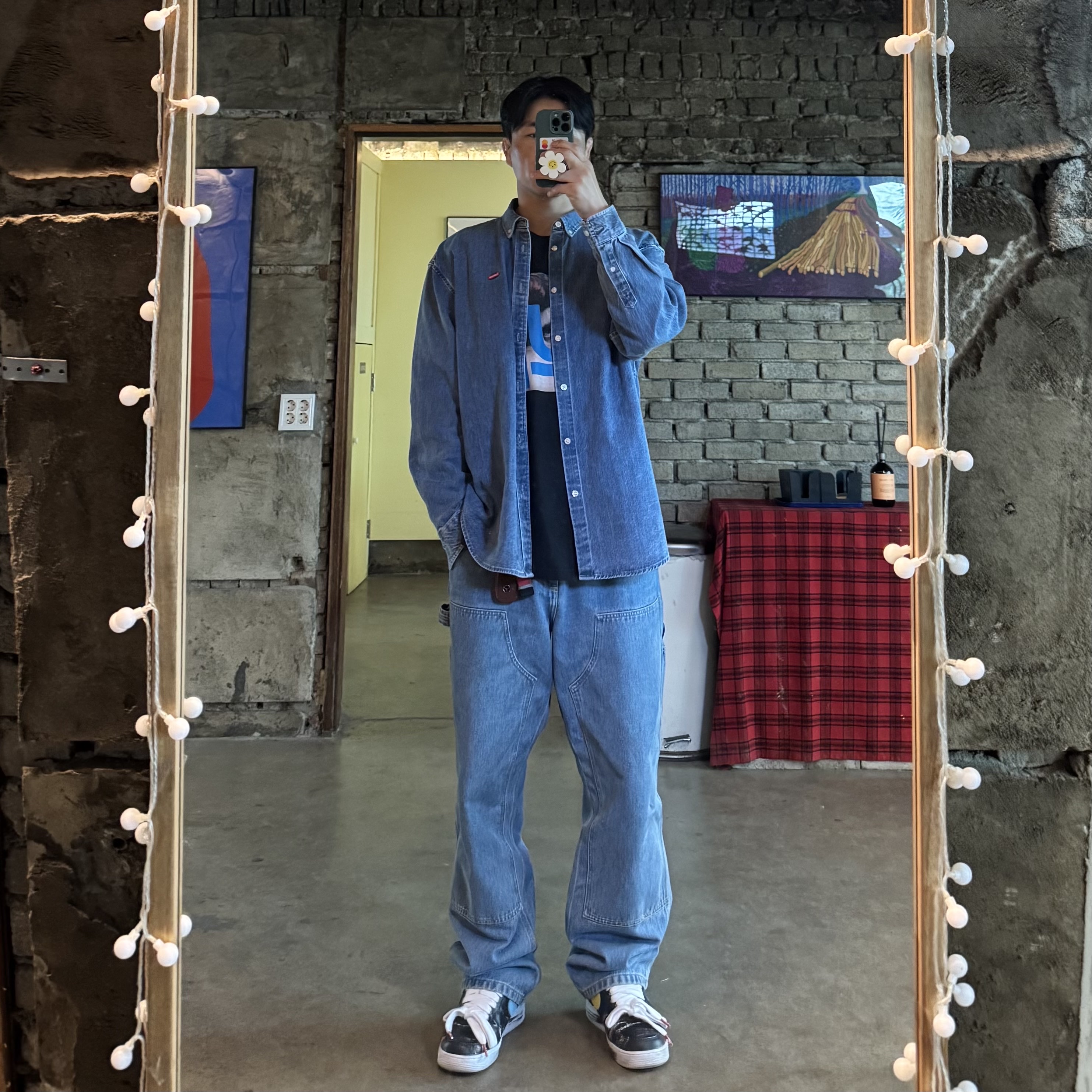 Supreme Small Box Denim Shirt Washed Indigo - 25SS, Nike x Peaceminusone Air Force 1 Low Para-Noise 3.0 Black and Multicolor 착용 스타일