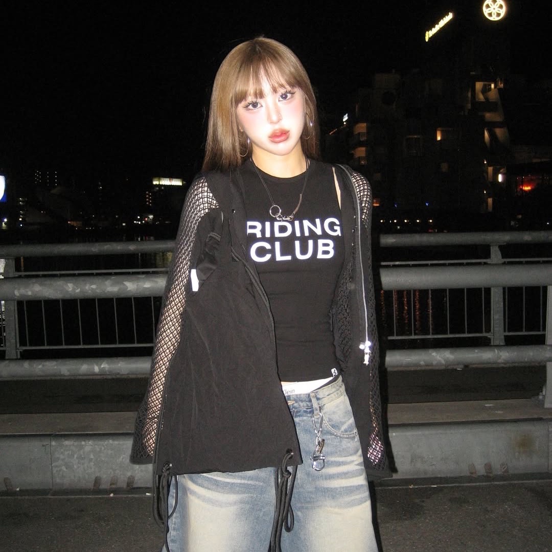 Miyhoo Riding Club Sleeveless Black 착용 스타일 - 1