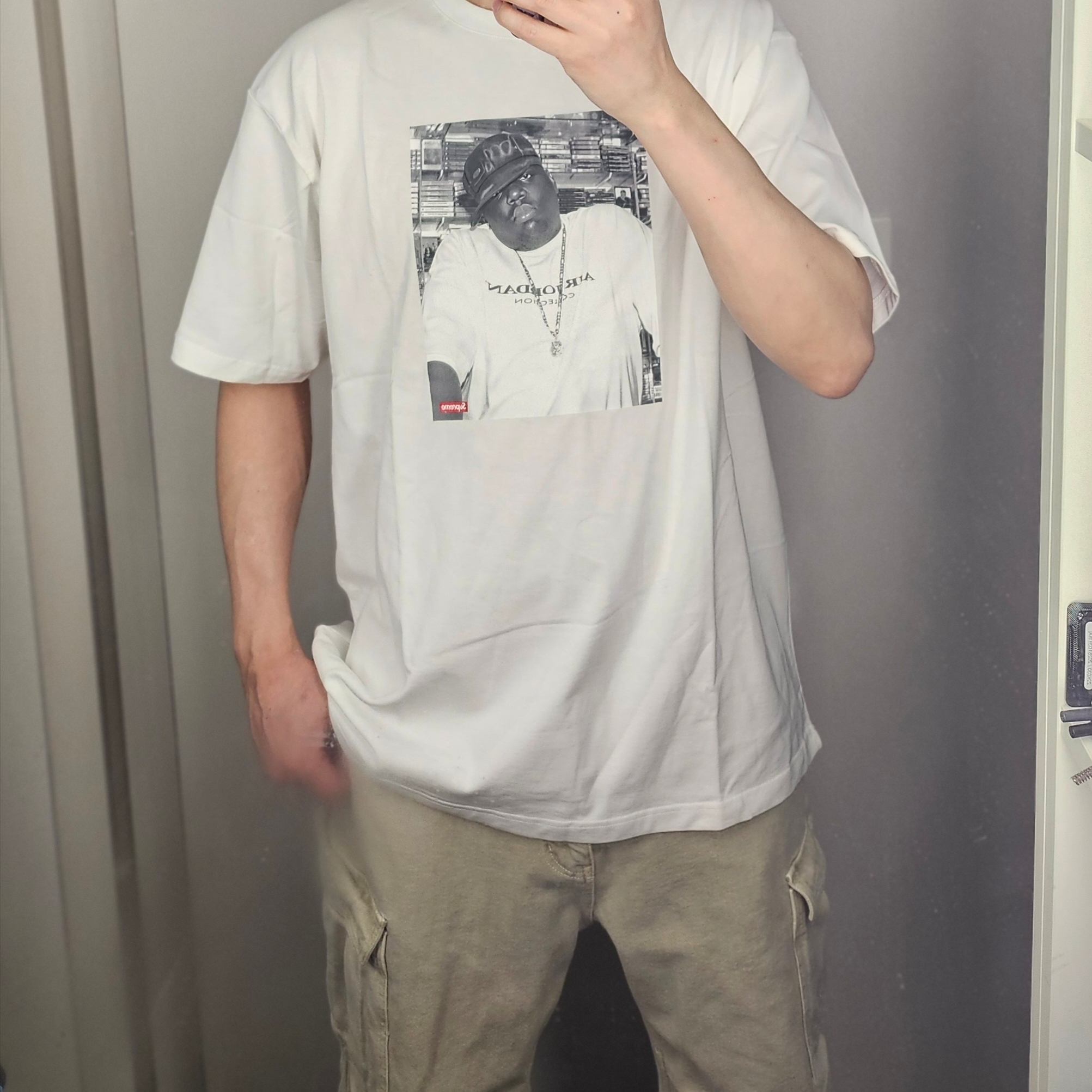 Supreme Announcing T-Shirt Black - 25SS, Supreme New Era Box Logo Beanie Black - 24FW 착용 스타일 - 2