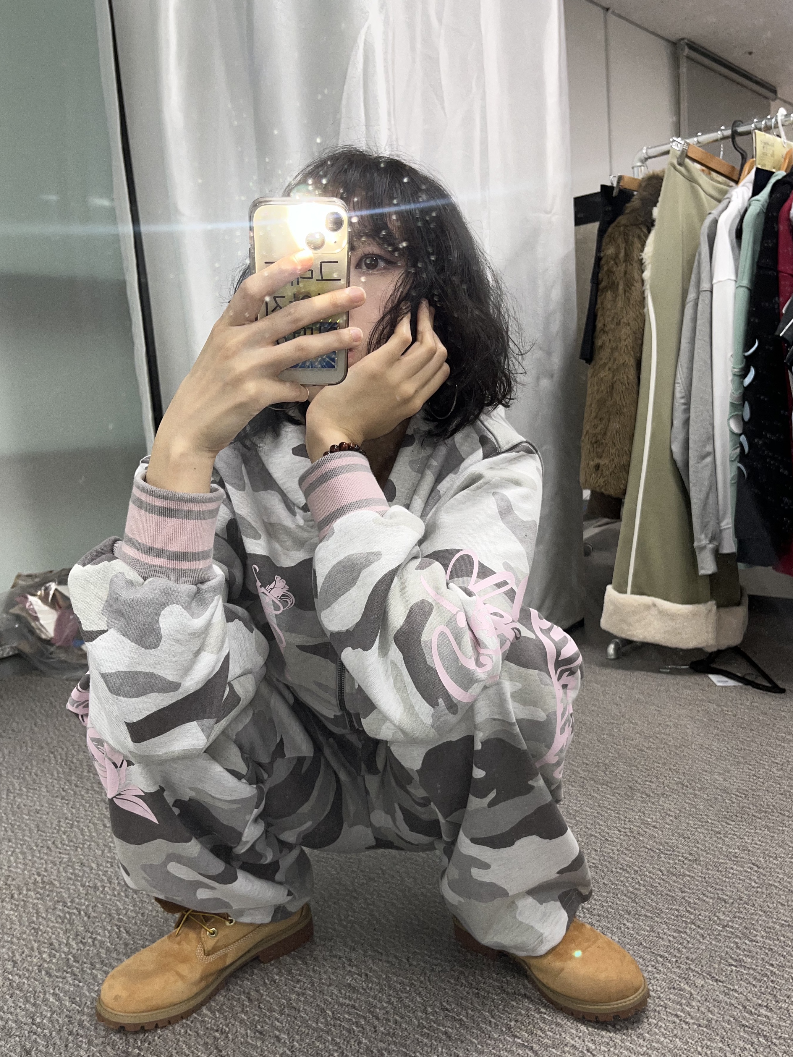 NYXX We Are Nyxx Hoodie Camo, NYXX Emblem Printing Jogger Pants Camo 착용 스타일 - 1