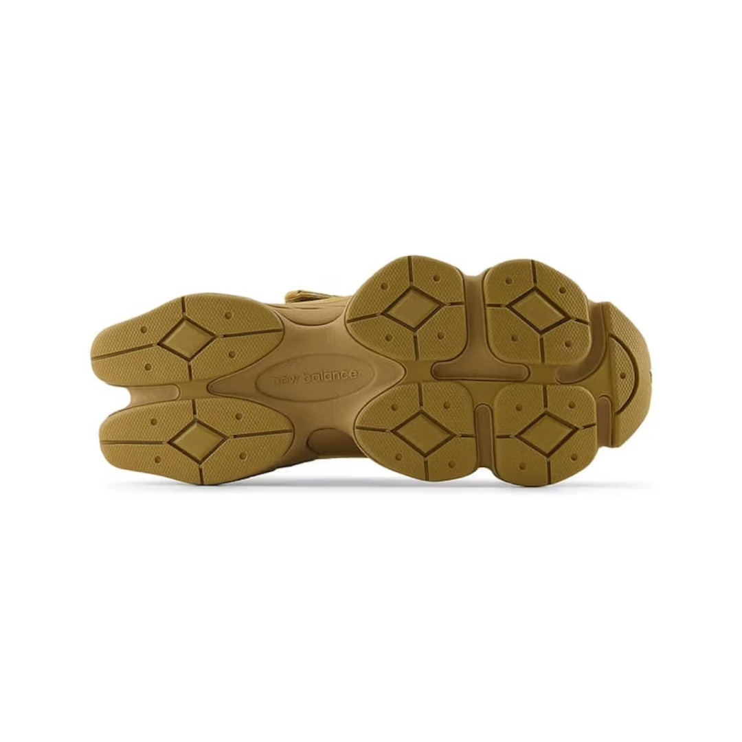 New Balance 8040 Phantom Magnet, New Balance 8040 Sandstone 착용 스타일 - 3