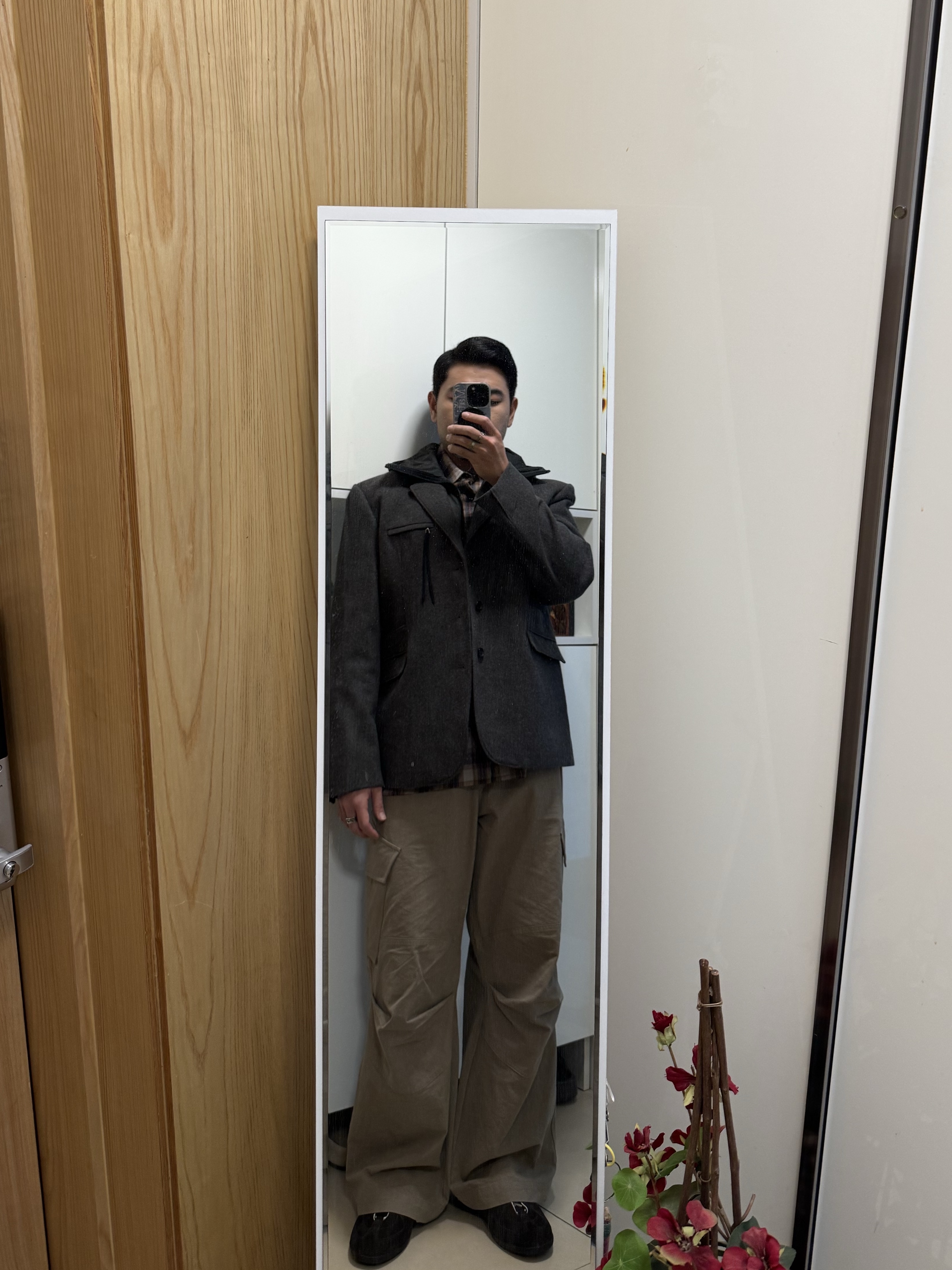 DIVEIN Vern Cargo Pants Olive Beige, Deviation Racing Trainers 08 착용 스타일