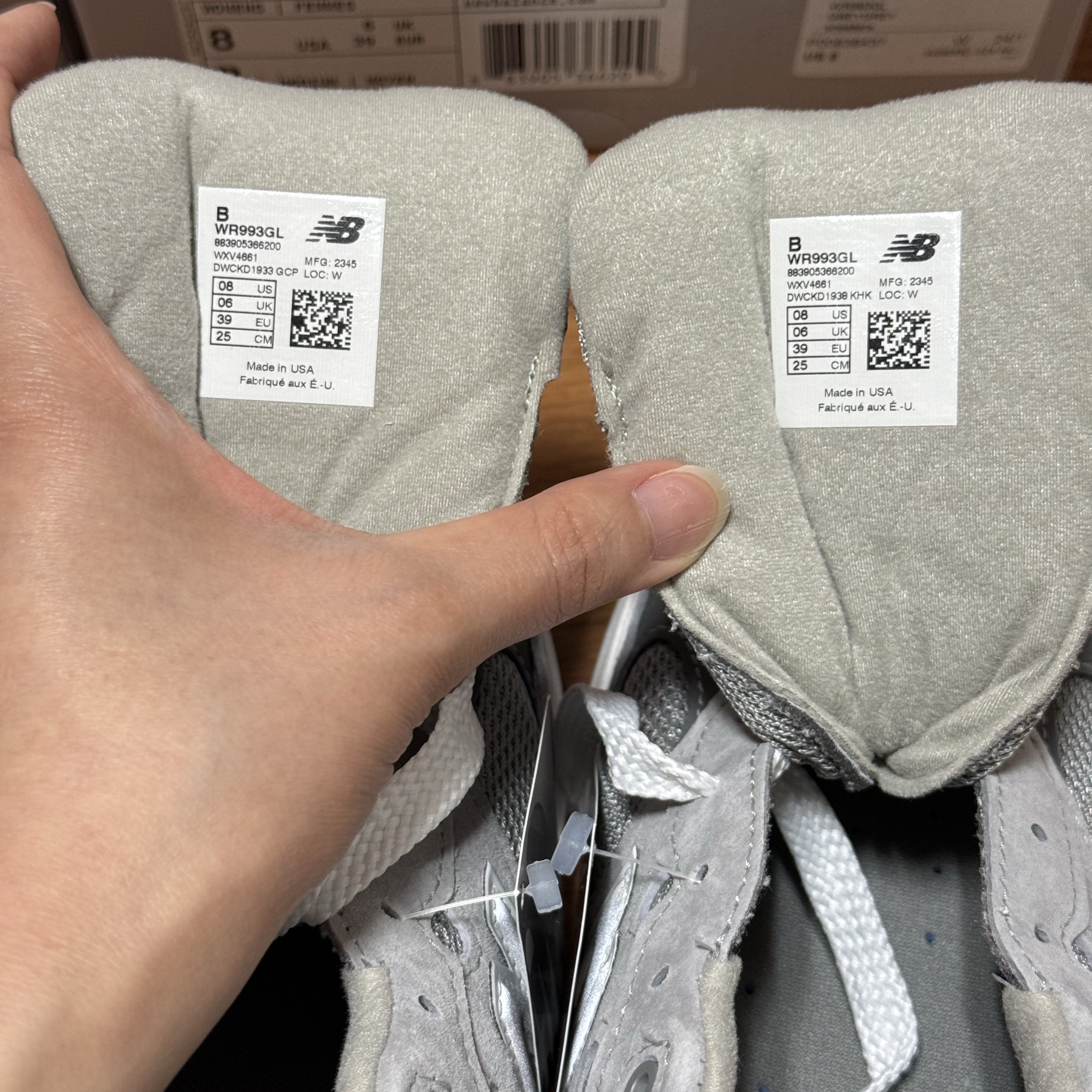 (W) New Balance 993 Made in USA Grey - B Standard 착용 스타일 - 4