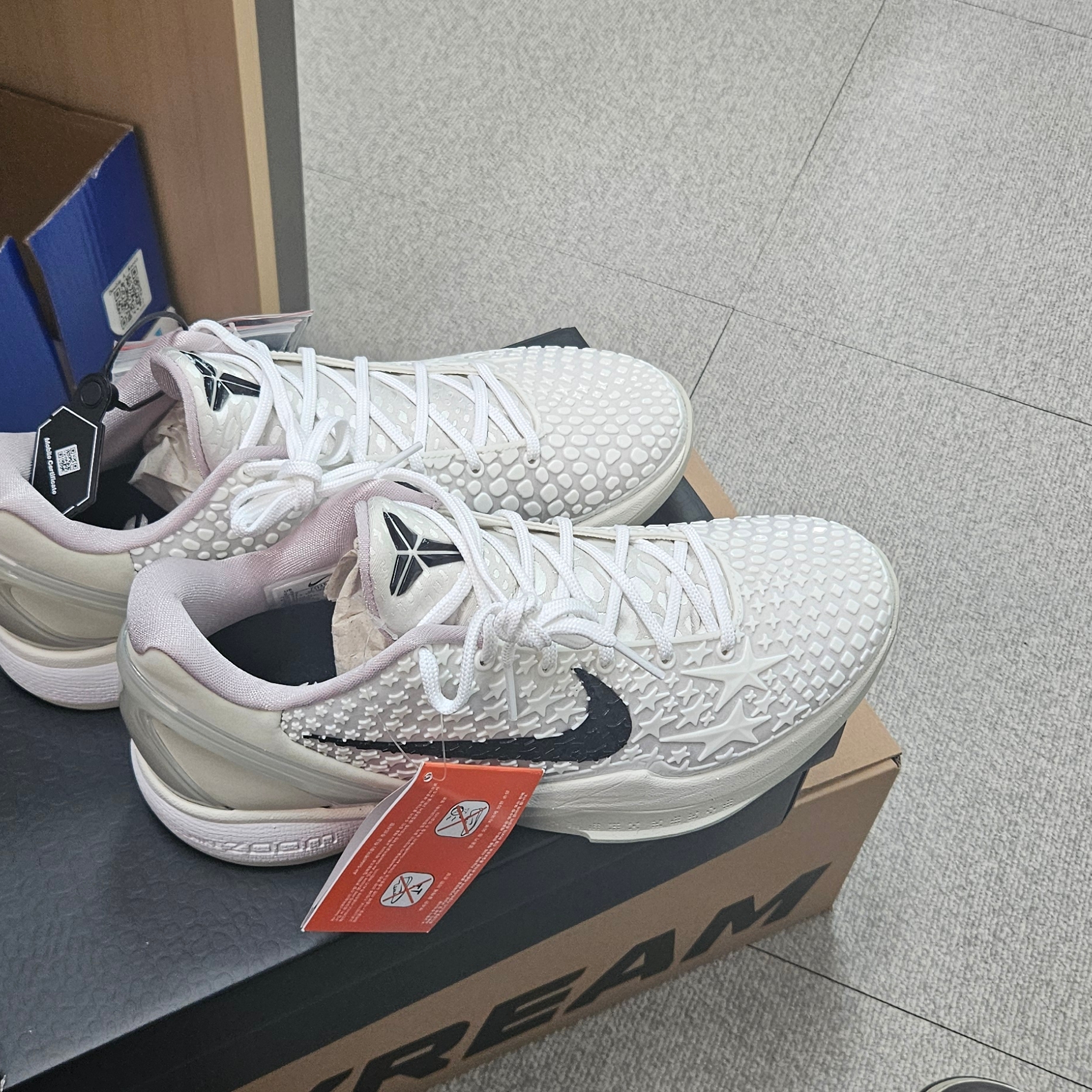 Nike Kobe 6 Protro Sail 착용 스타일