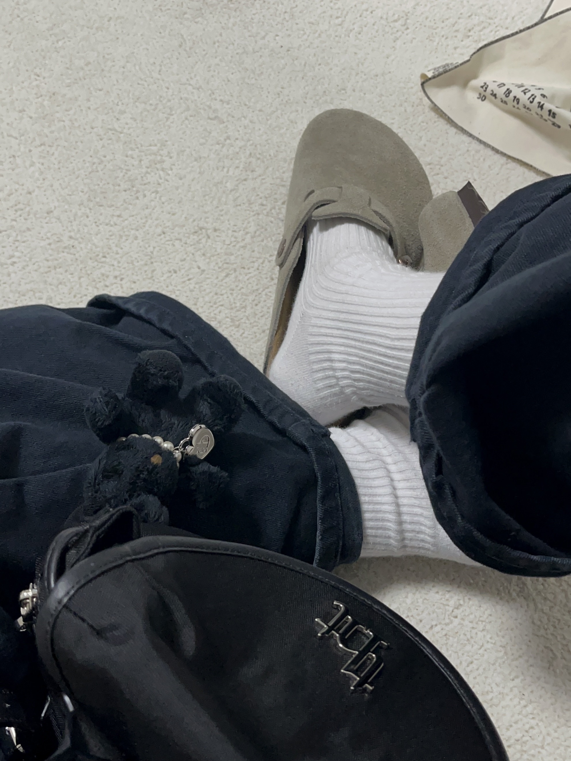Threetimes Acorn Backpack Black, Birkenstock Boston Soft Footbed Taupe - Regular 착용 스타일 - 2