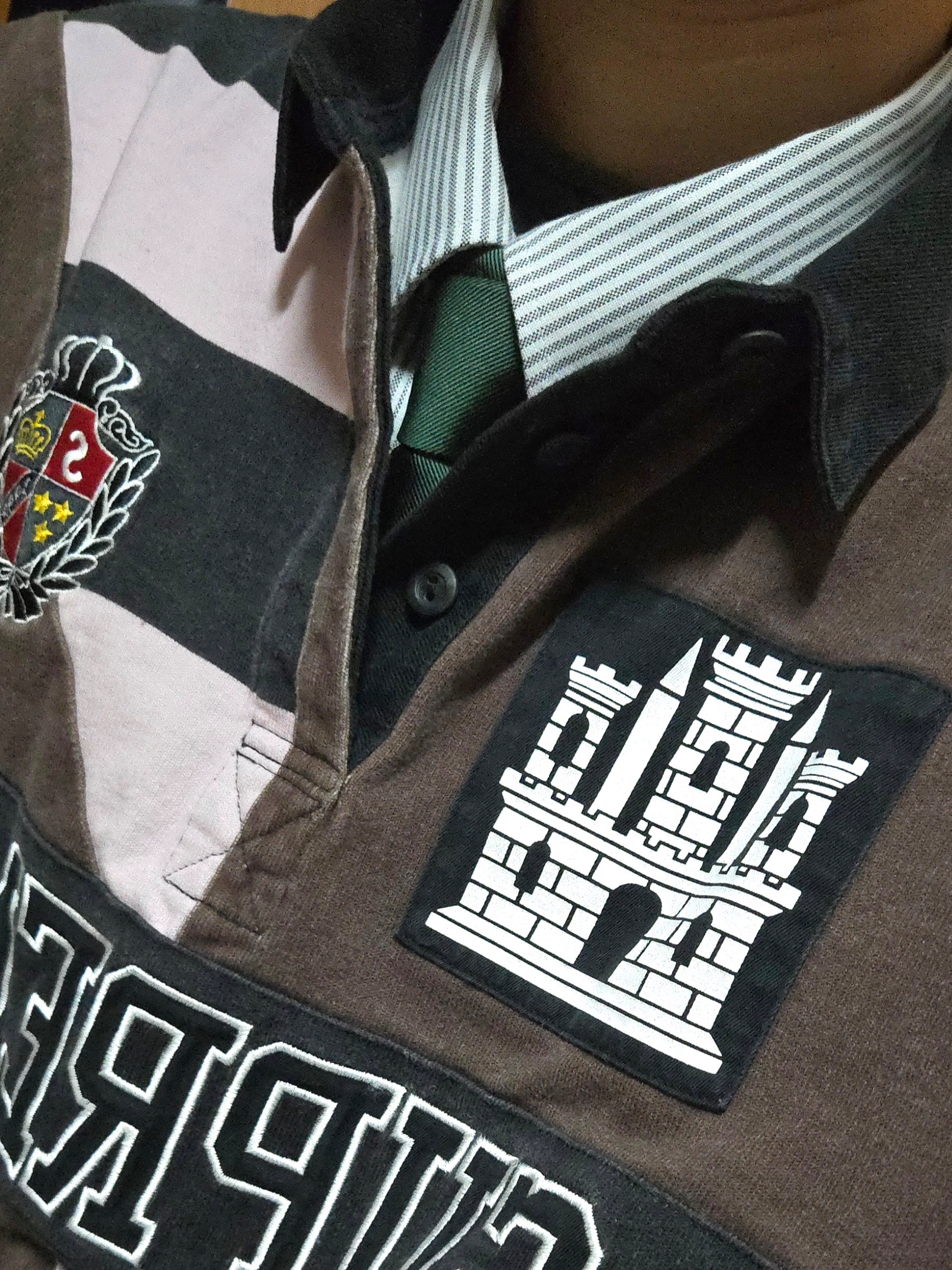 Supreme Rose Rugby Black - 23FW 착용 스타일