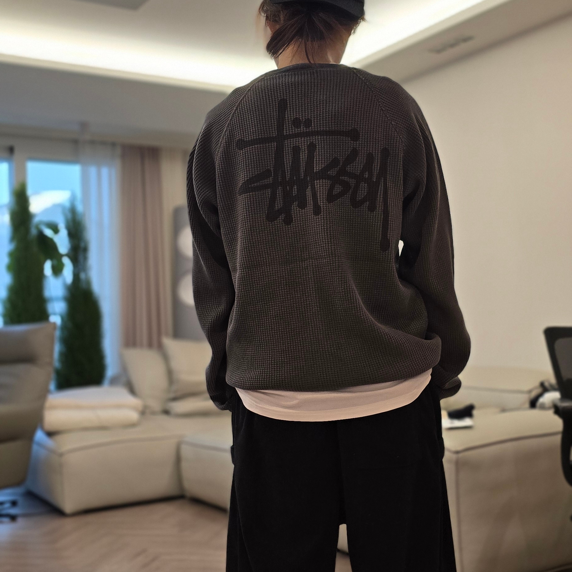 Stussy Raglan Thermal LS Crew Washed Black 착용 스타일