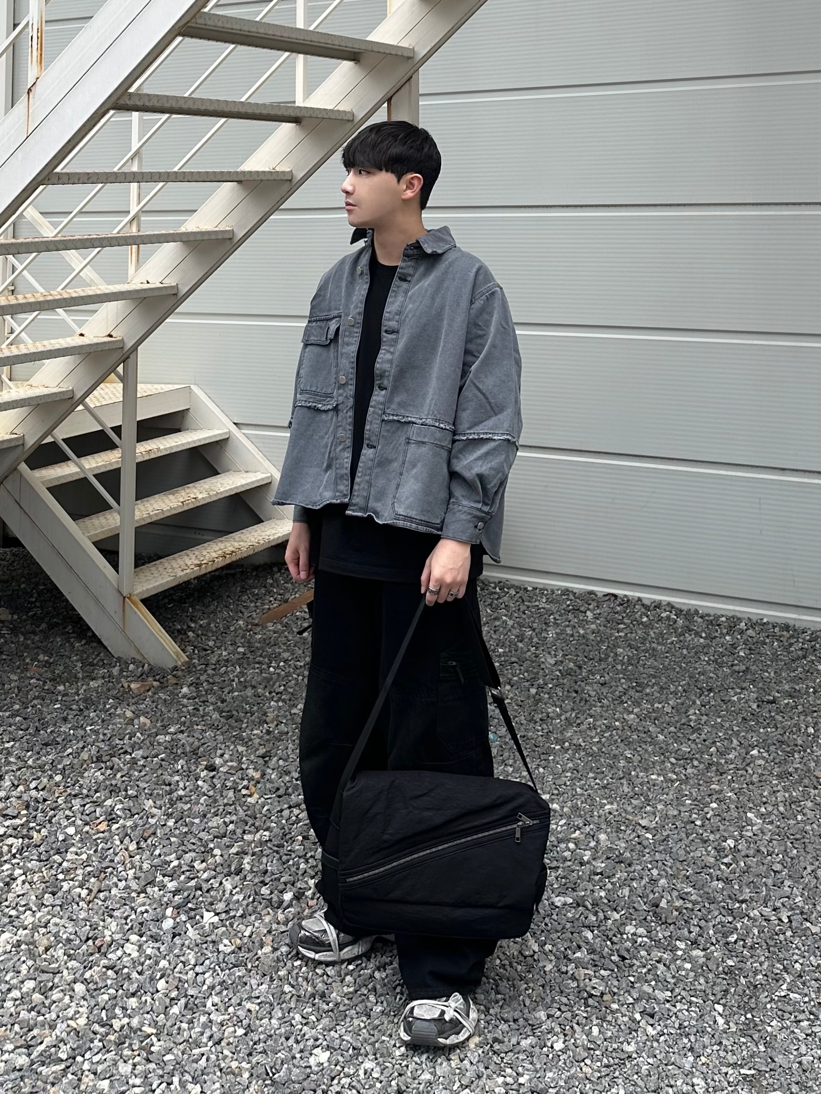 Balenciaga 3XL Sneakers Grey White Red 착용 스타일 - 3