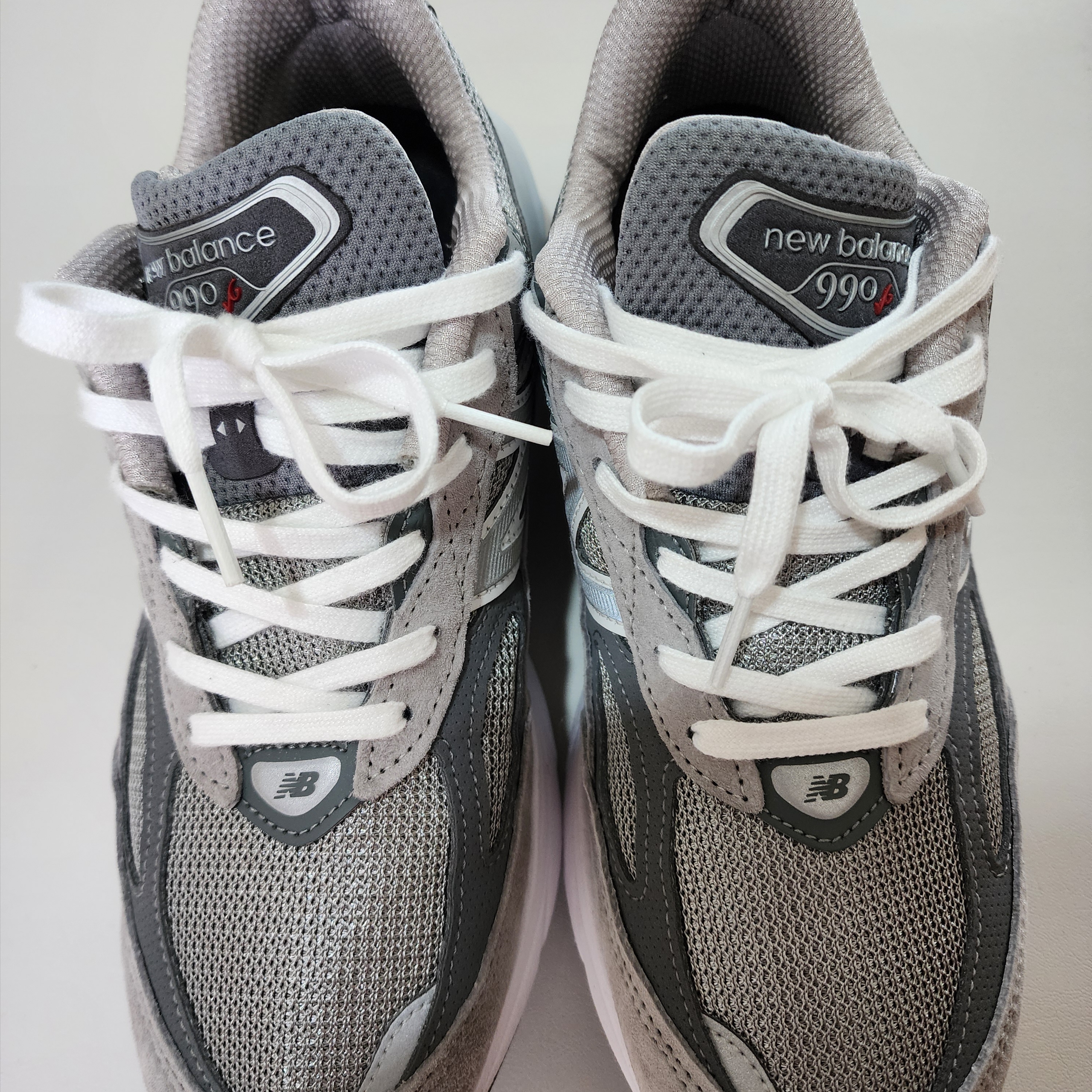 (W) New Balance 990v6 Made in USA Grey - B Standard 착용 스타일