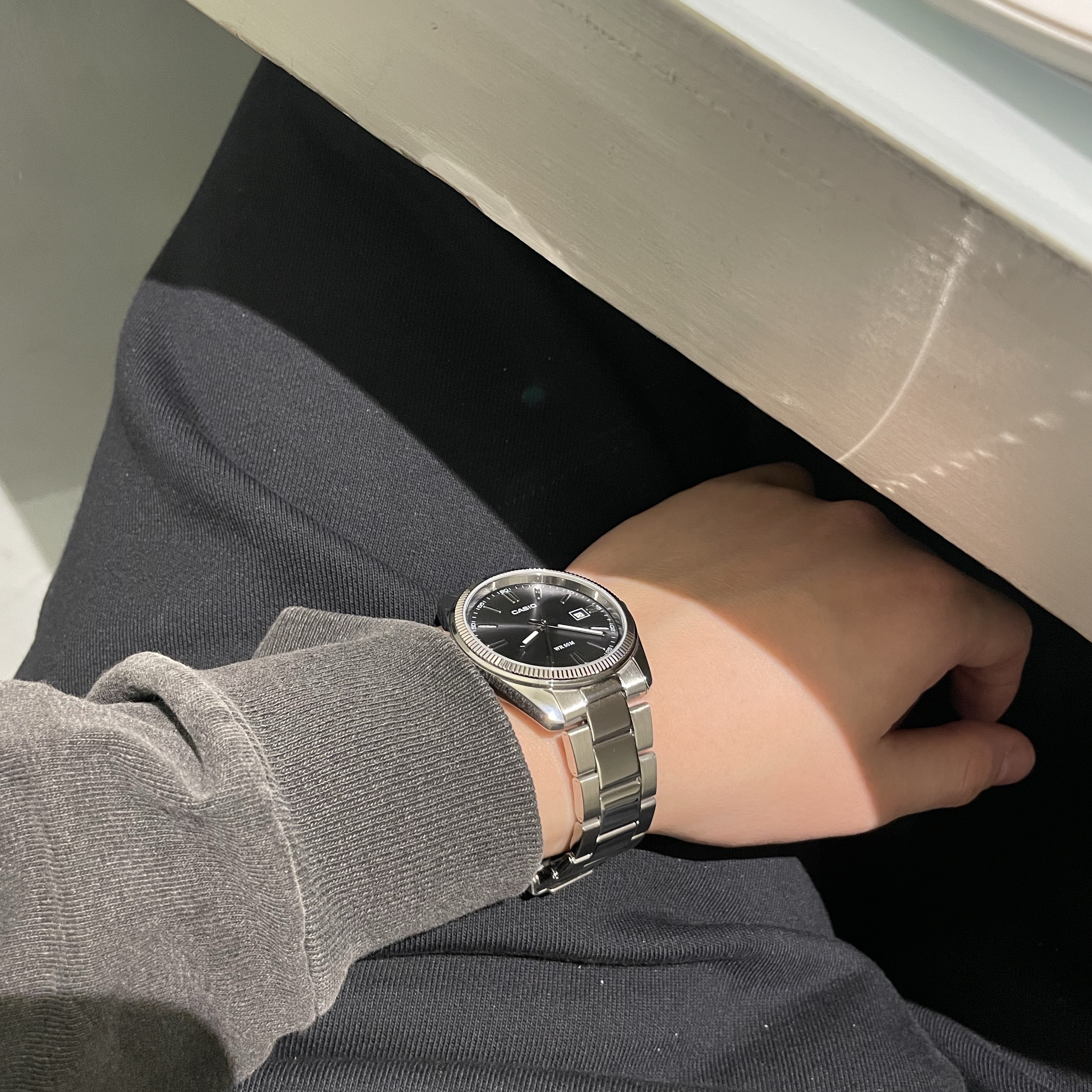 Casio MTP-1302D-1A1 착용 스타일