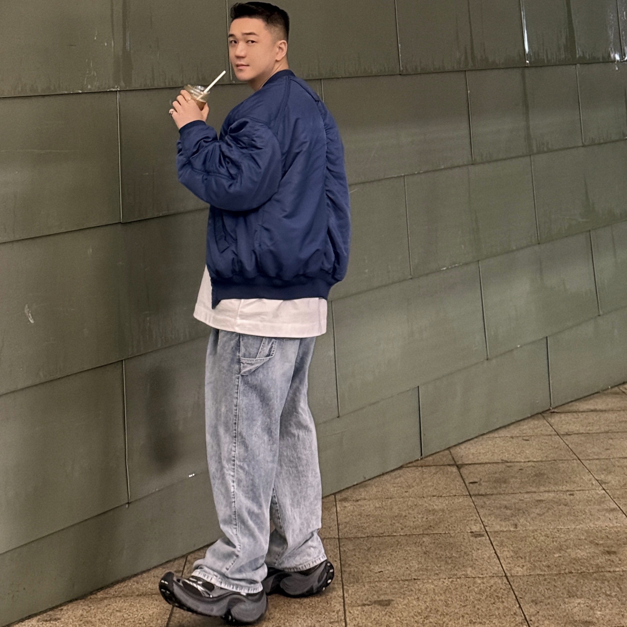 Wooyoungmi One Tuck Banding Denim Pants Blue - 25SS, Balenciaga 6XL Sneakers Black Gray 착용 스타일
