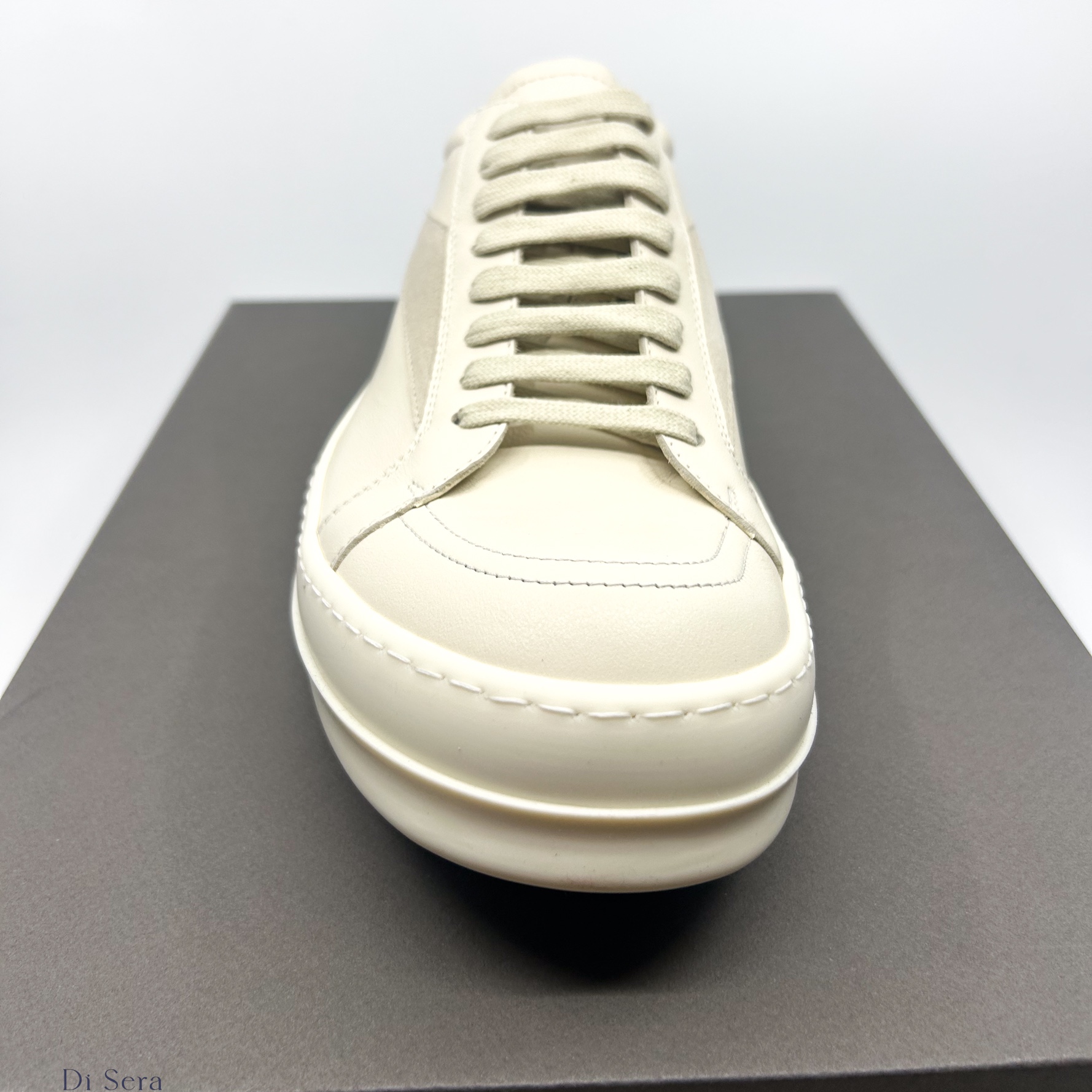 Rick Owens Lido Vintage Sneakers Milk 착용 스타일 - 4