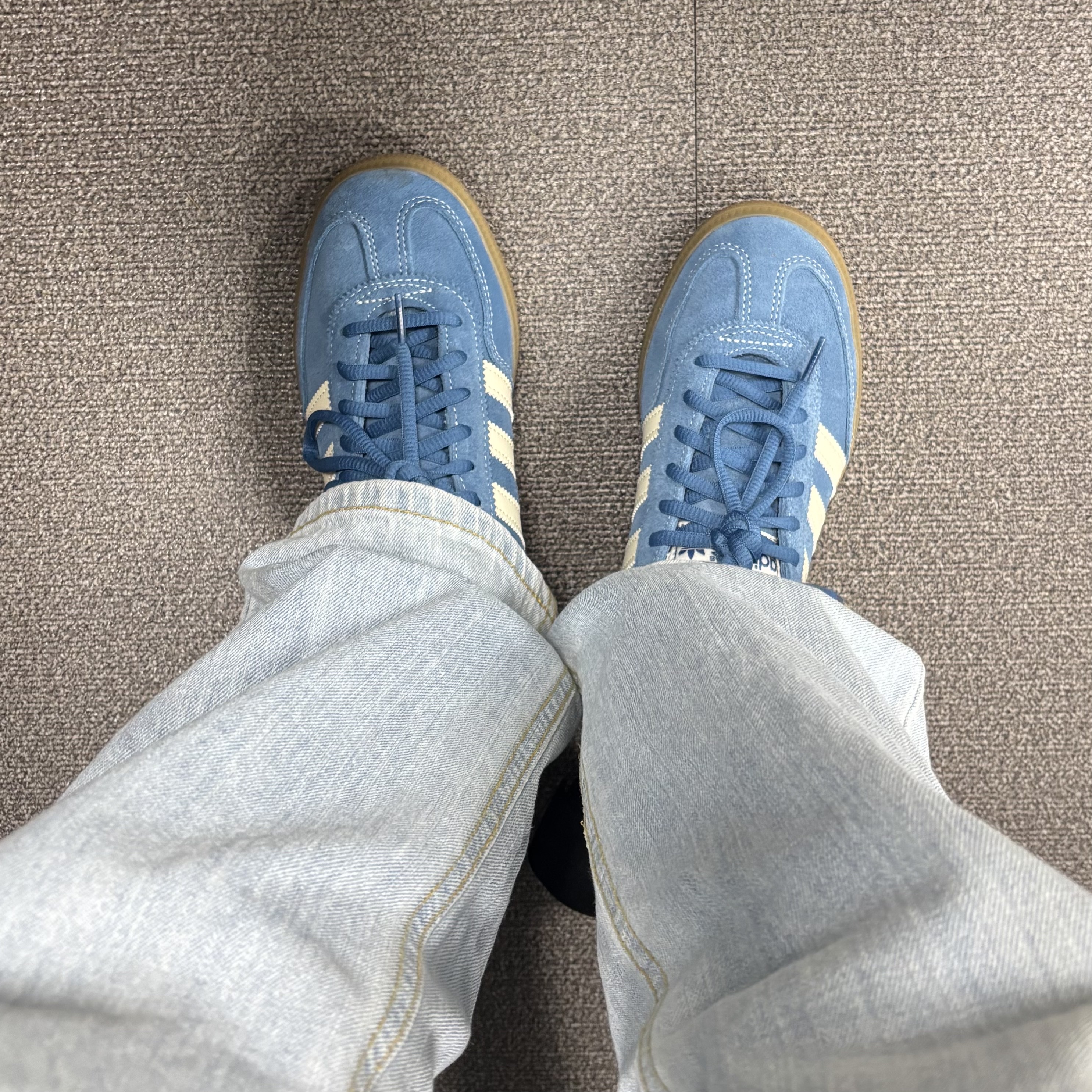 Adidas Spezial Handball Core Blue Cream White 착용 스타일