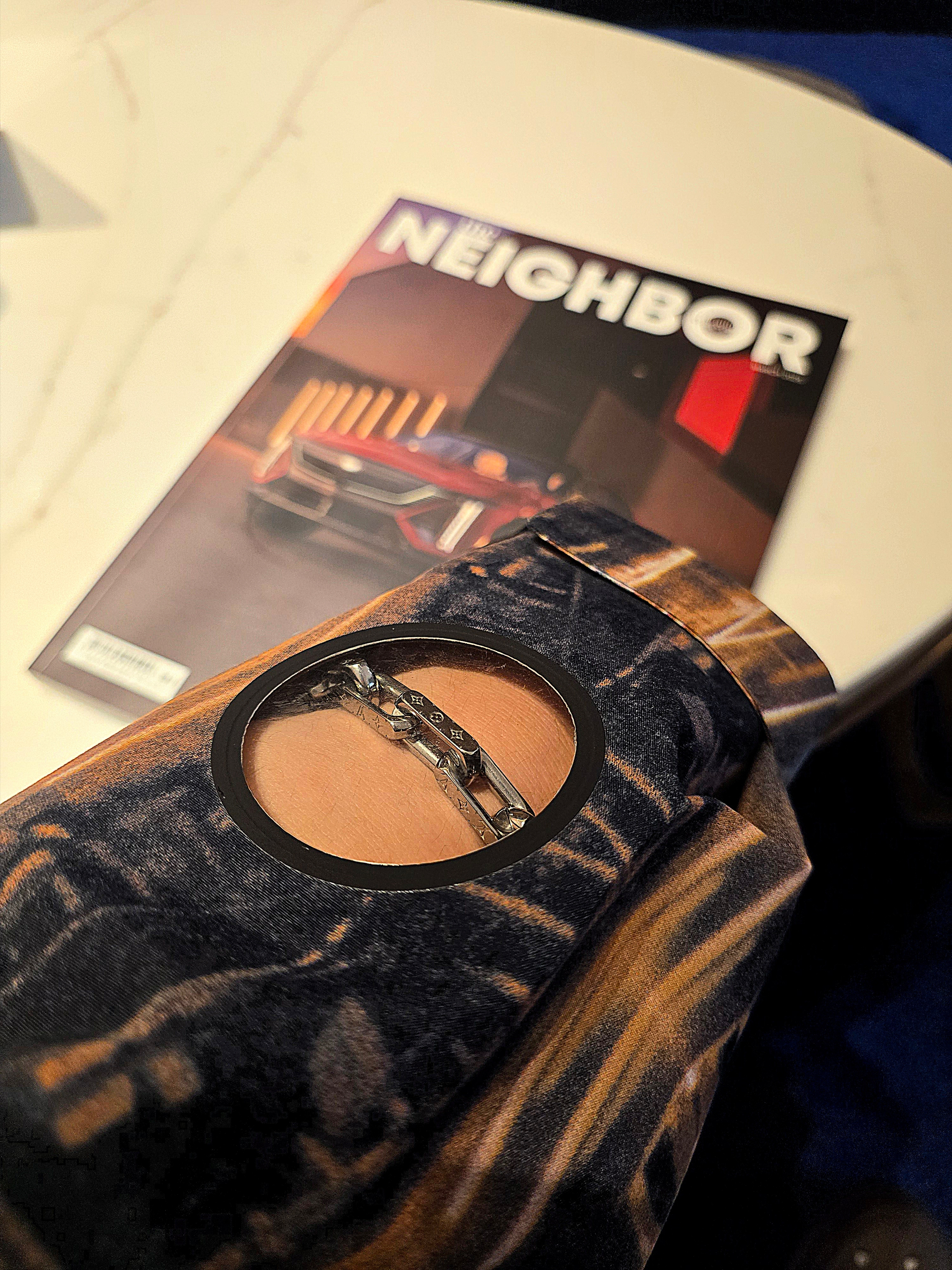 Louis Vuitton Monogram Chain Bracelet Silver, Supreme x The North Face Taped Seam Shell Jacket Times Square - 22FW 착용 스타일